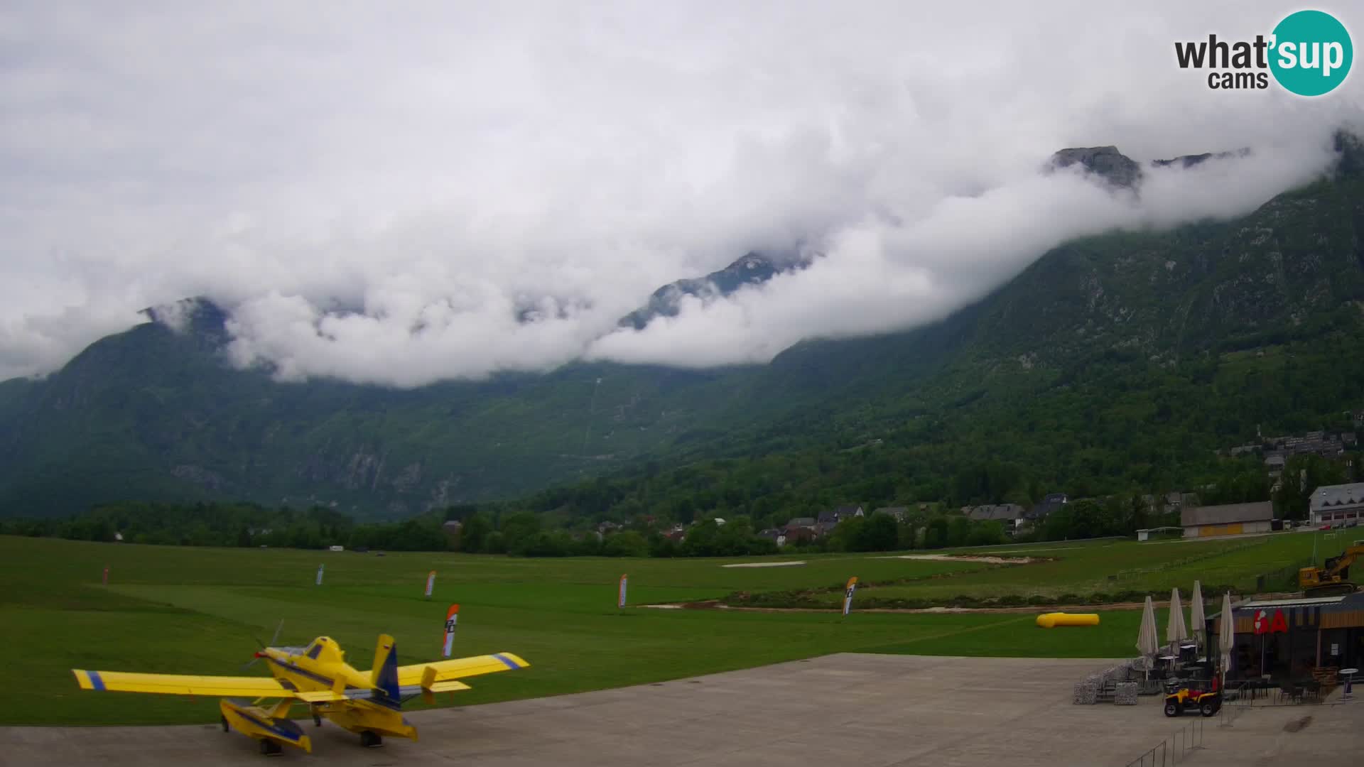 Live webcam Bovec airport – View to Kanin
