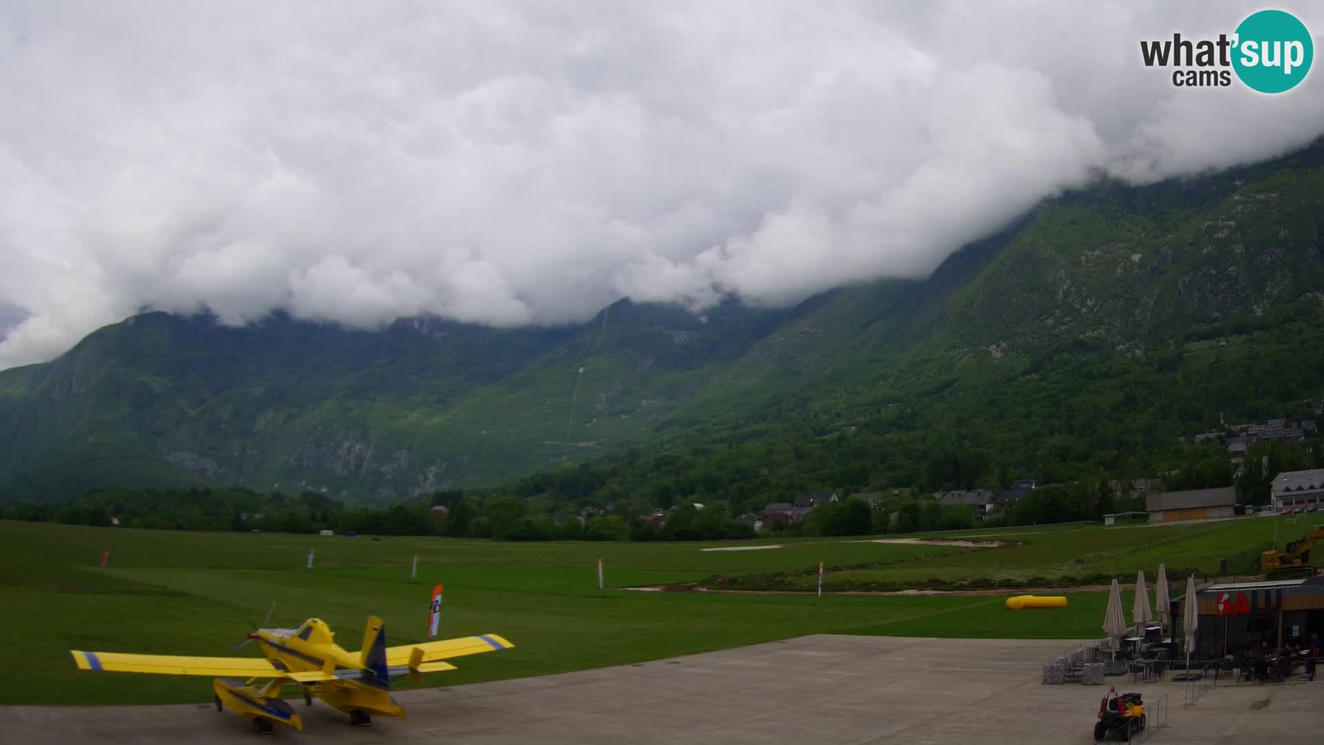 Live webcam Bovec airport – View to Kanin