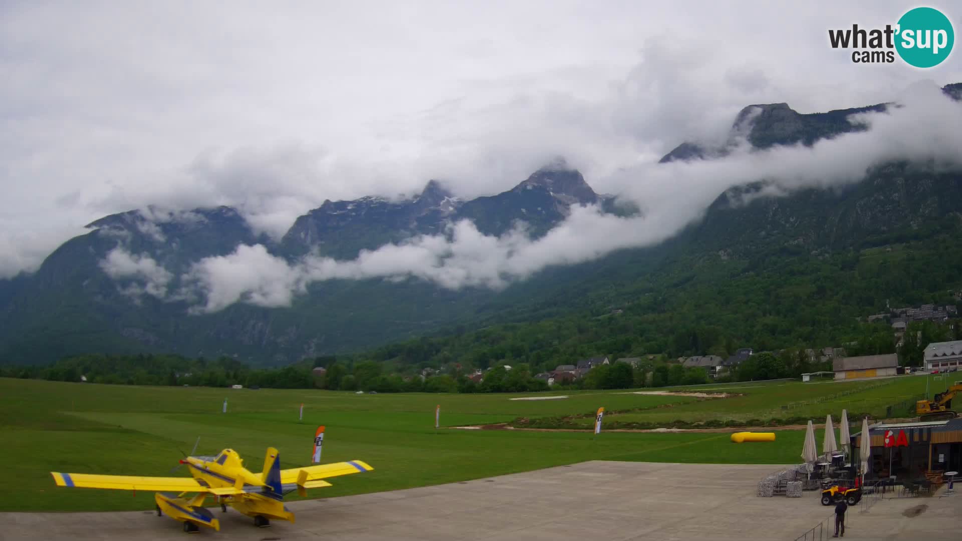 Webcam en direct Aéroport de Bovec – Vue sur Kanin