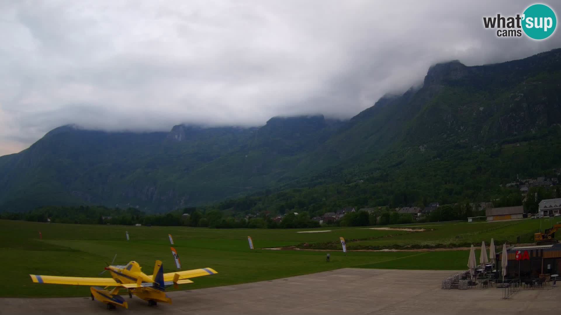 Live webcam Bovec airport – View to Kanin