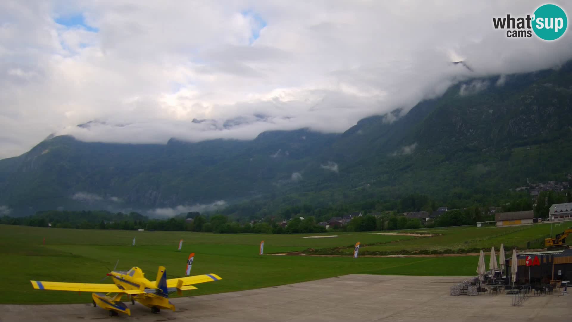 Live webcam Bovec airport – View to Kanin