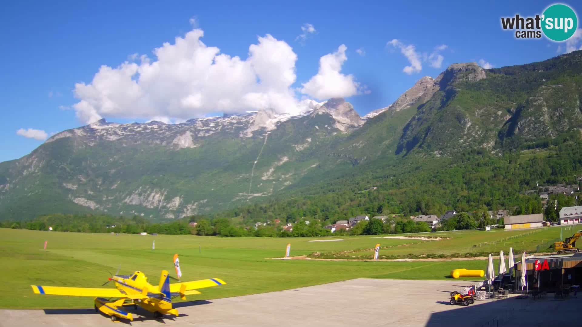 Webcam en direct Aéroport de Bovec – Vue sur Kanin