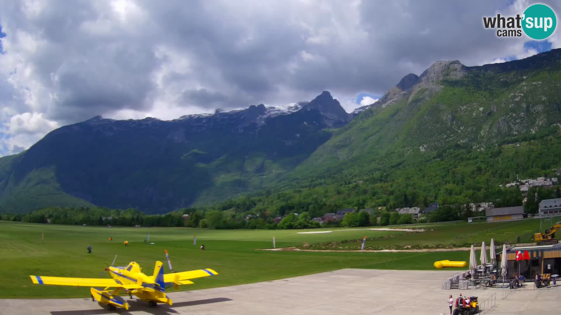 Cámara web en vivo Aeropuerto de Bovec – Vista a Kanin