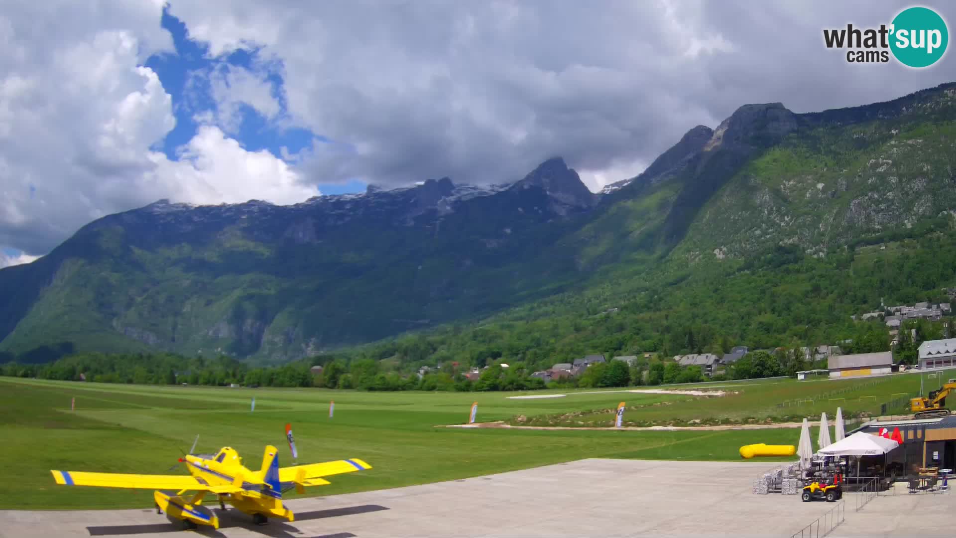 Cámara web en vivo Aeropuerto de Bovec – Vista a Kanin