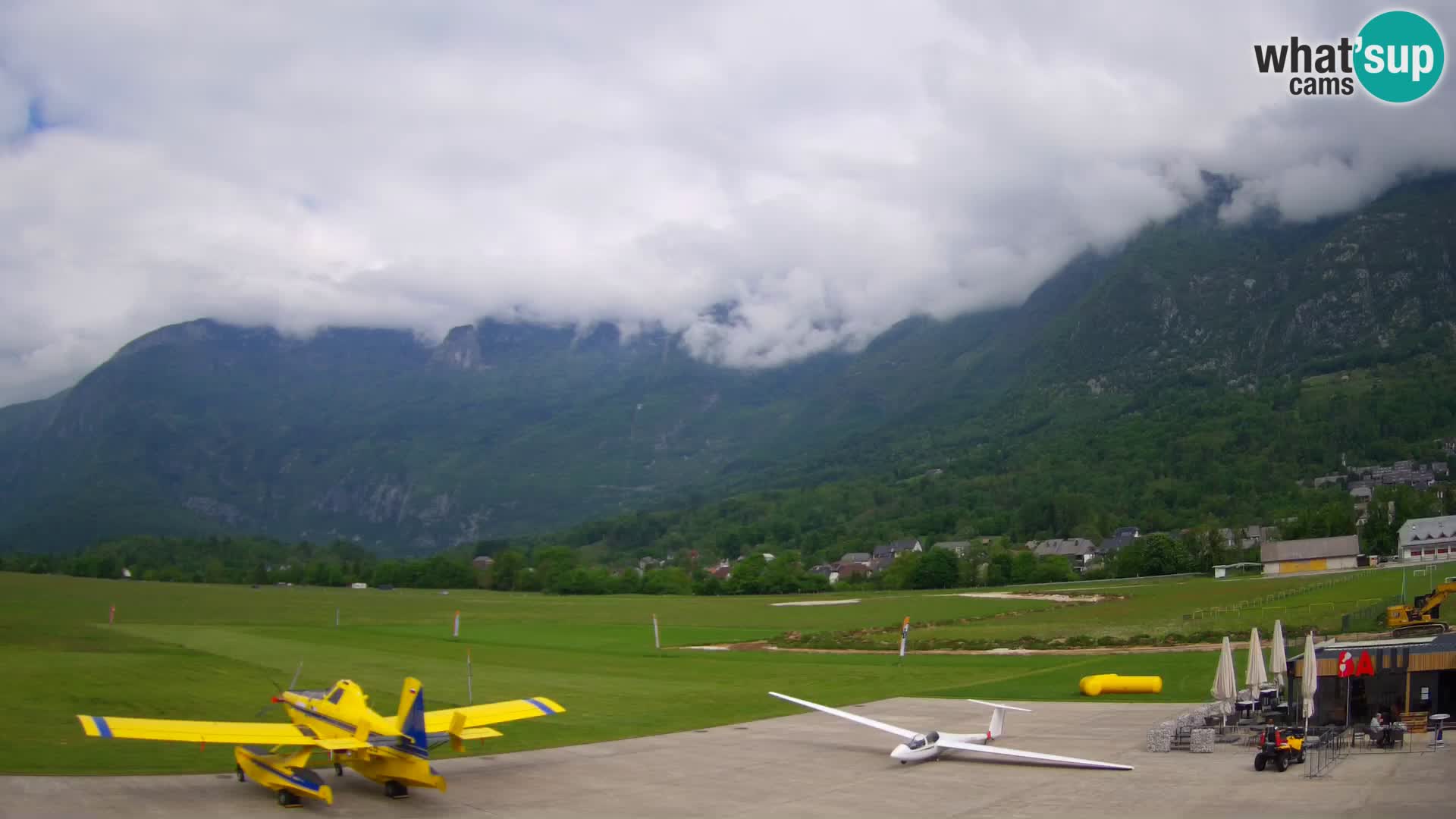 Live webcam Bovec airport – View to Kanin