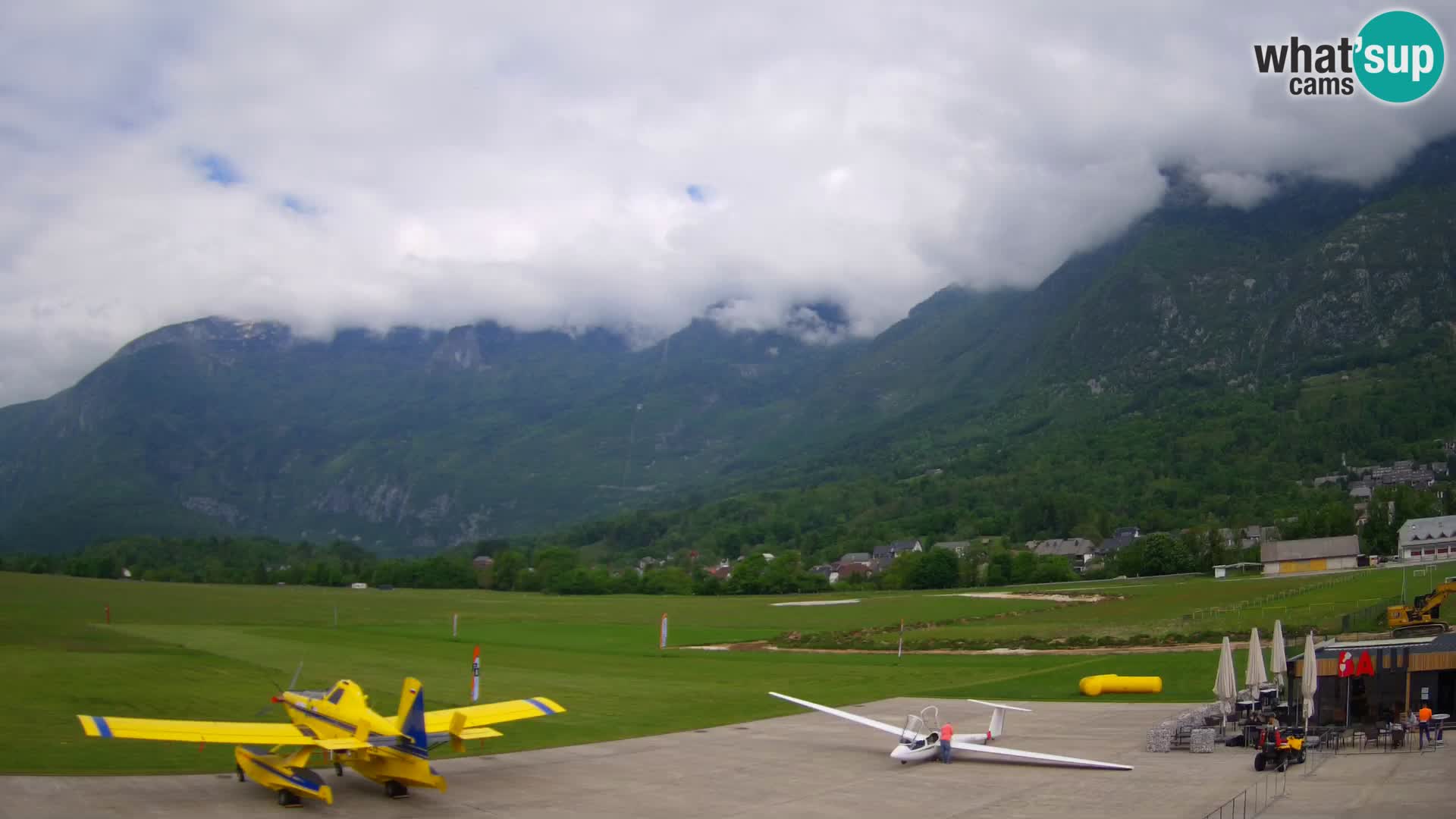 Cámara web en vivo Aeropuerto de Bovec – Vista a Kanin