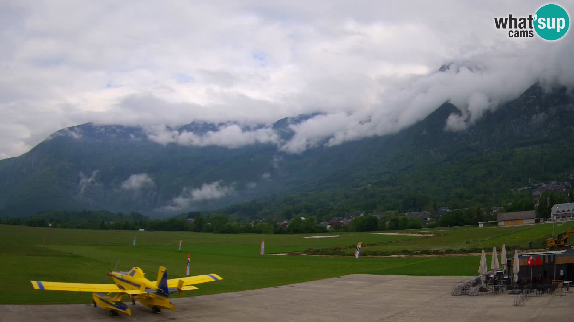 Cámara web en vivo Aeropuerto de Bovec – Vista a Kanin