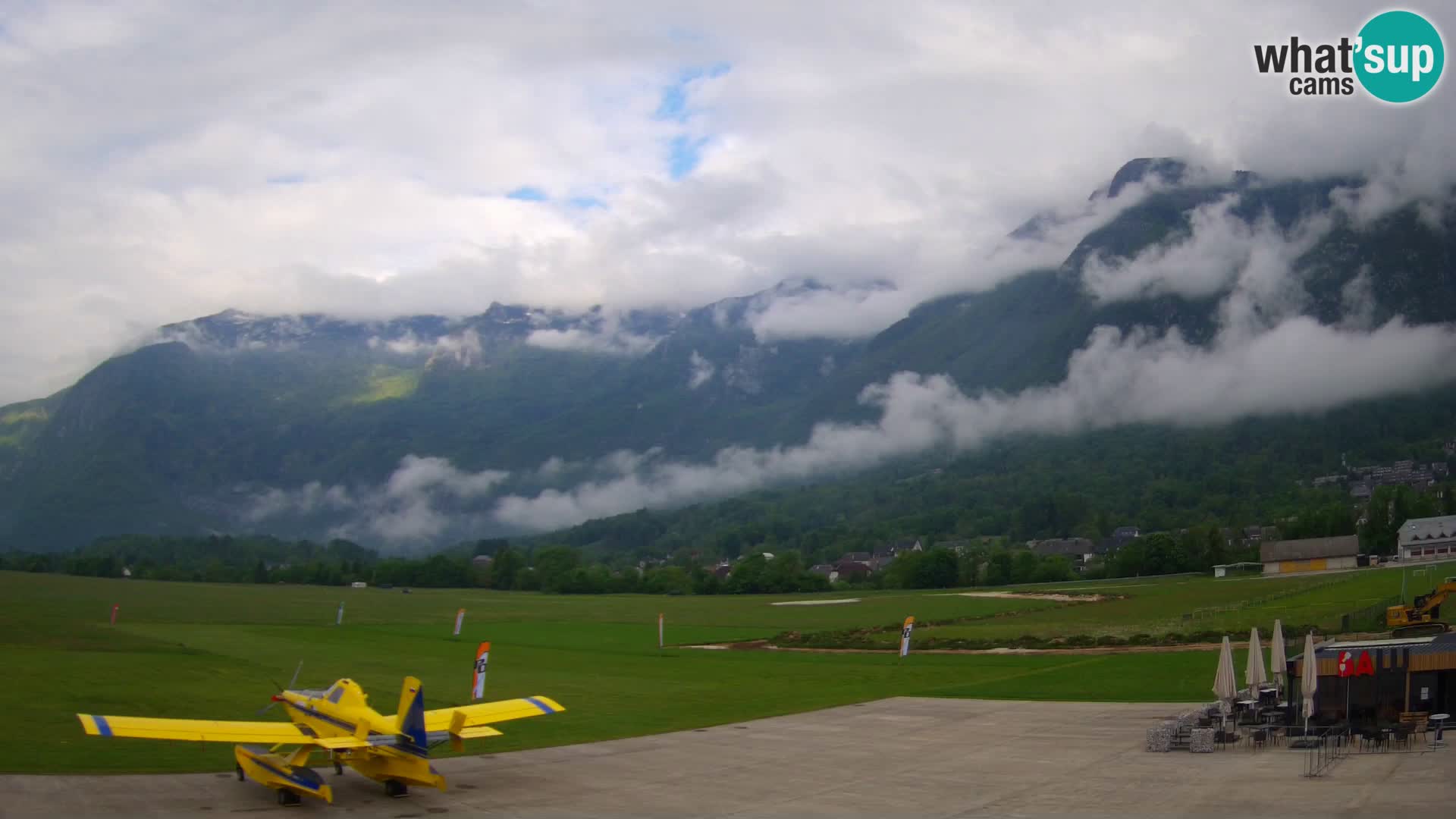 Live webcam Bovec airport – View to Kanin