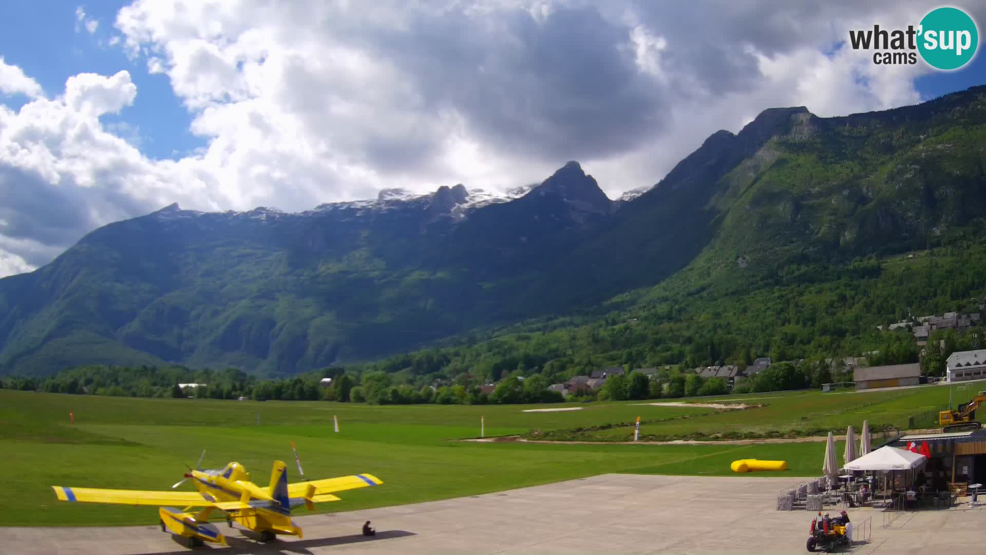 Webcam en direct Aéroport de Bovec – Vue sur Kanin