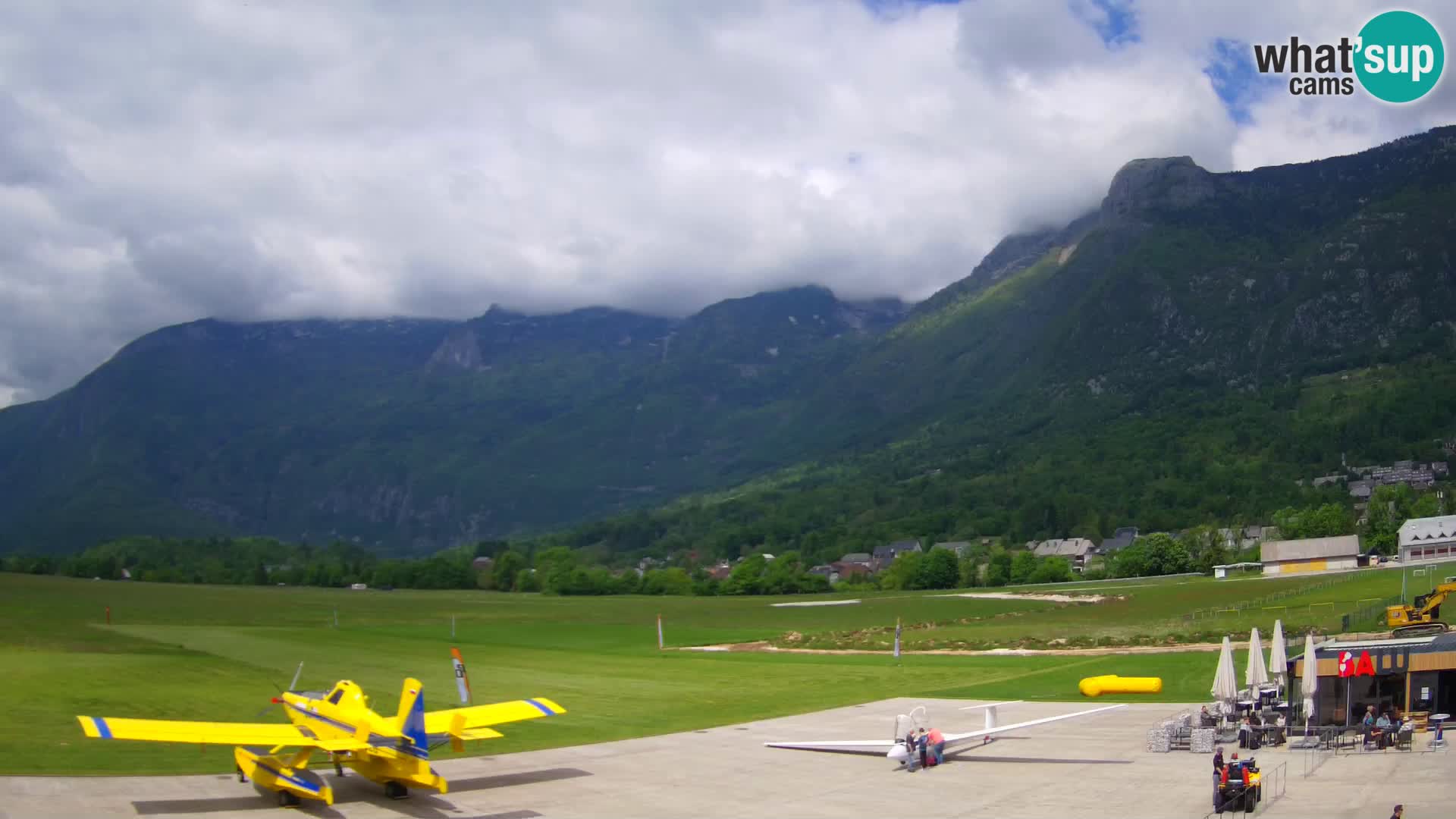 Cámara web en vivo Aeropuerto de Bovec – Vista a Kanin