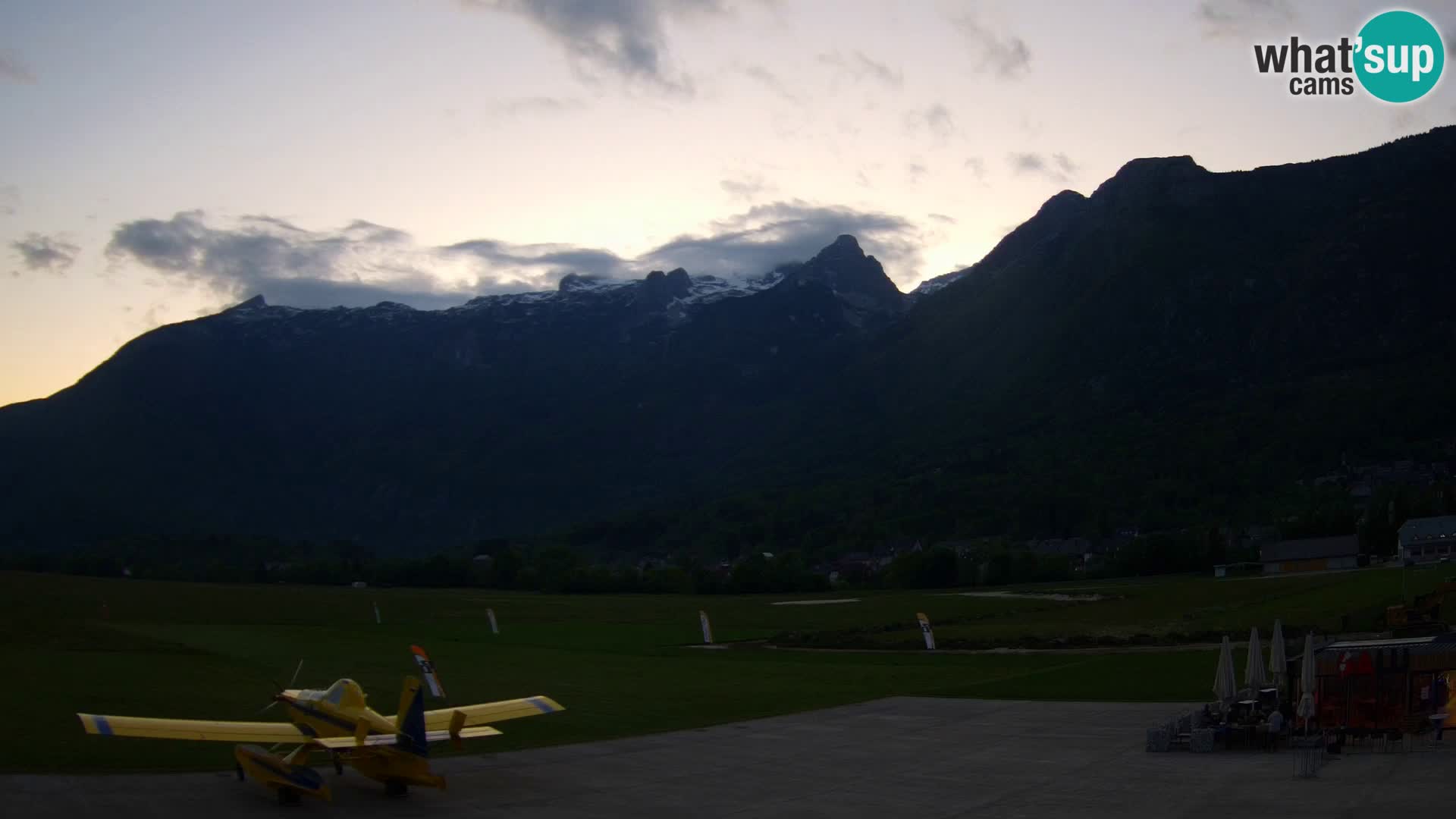 Live webcam Bovec airport – View to Kanin