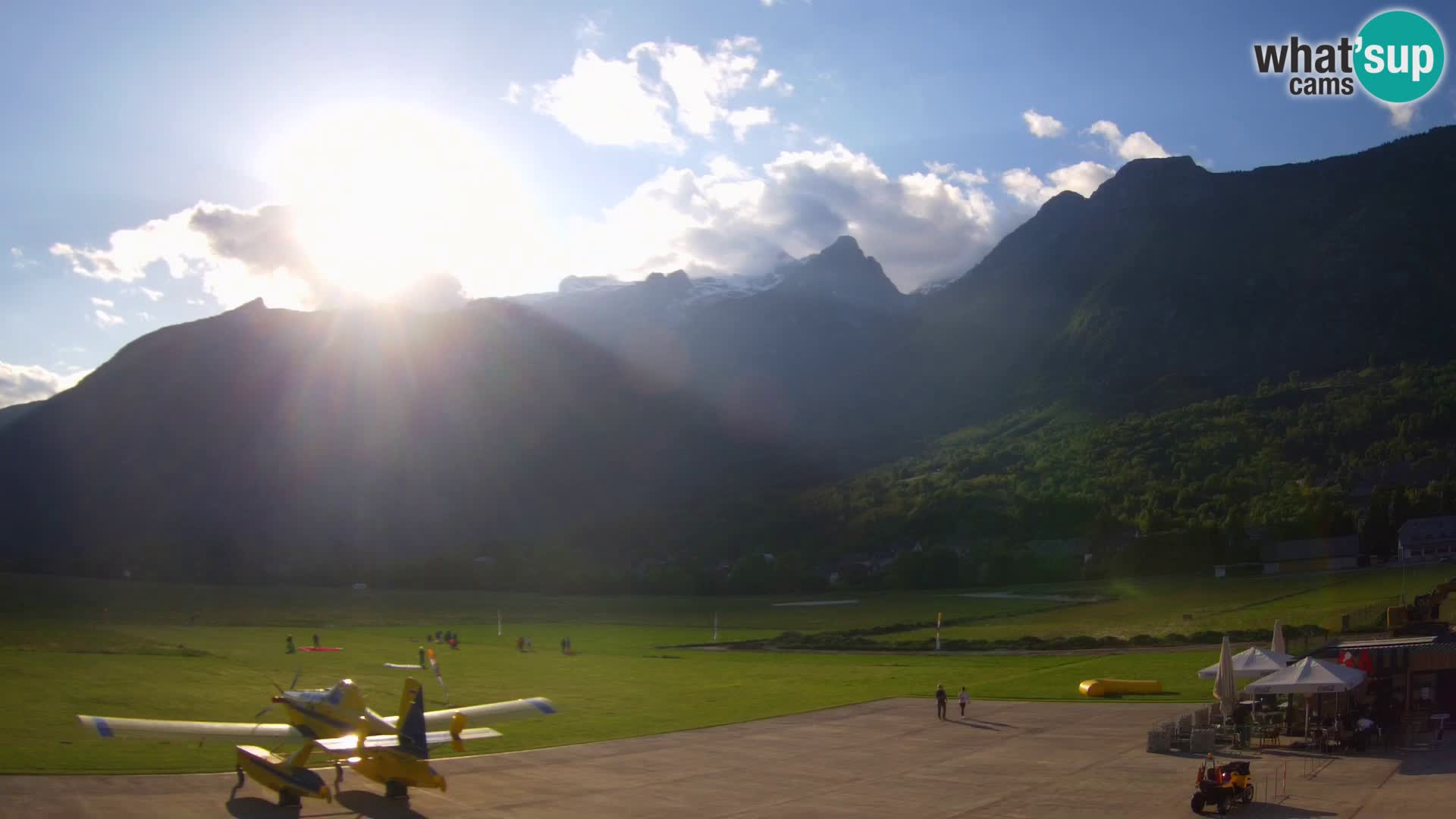 Live webcam Bovec airport – View to Kanin