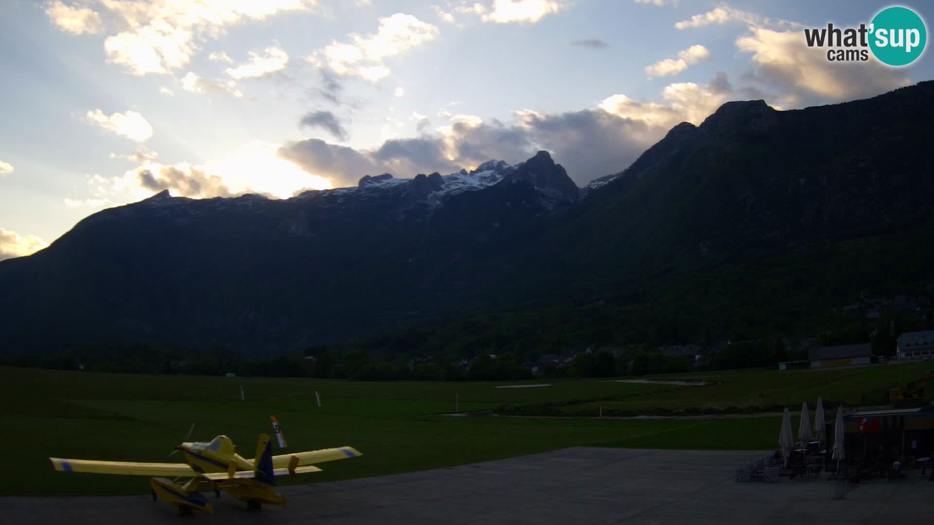 Cámara web en vivo Aeropuerto de Bovec – Vista a Kanin