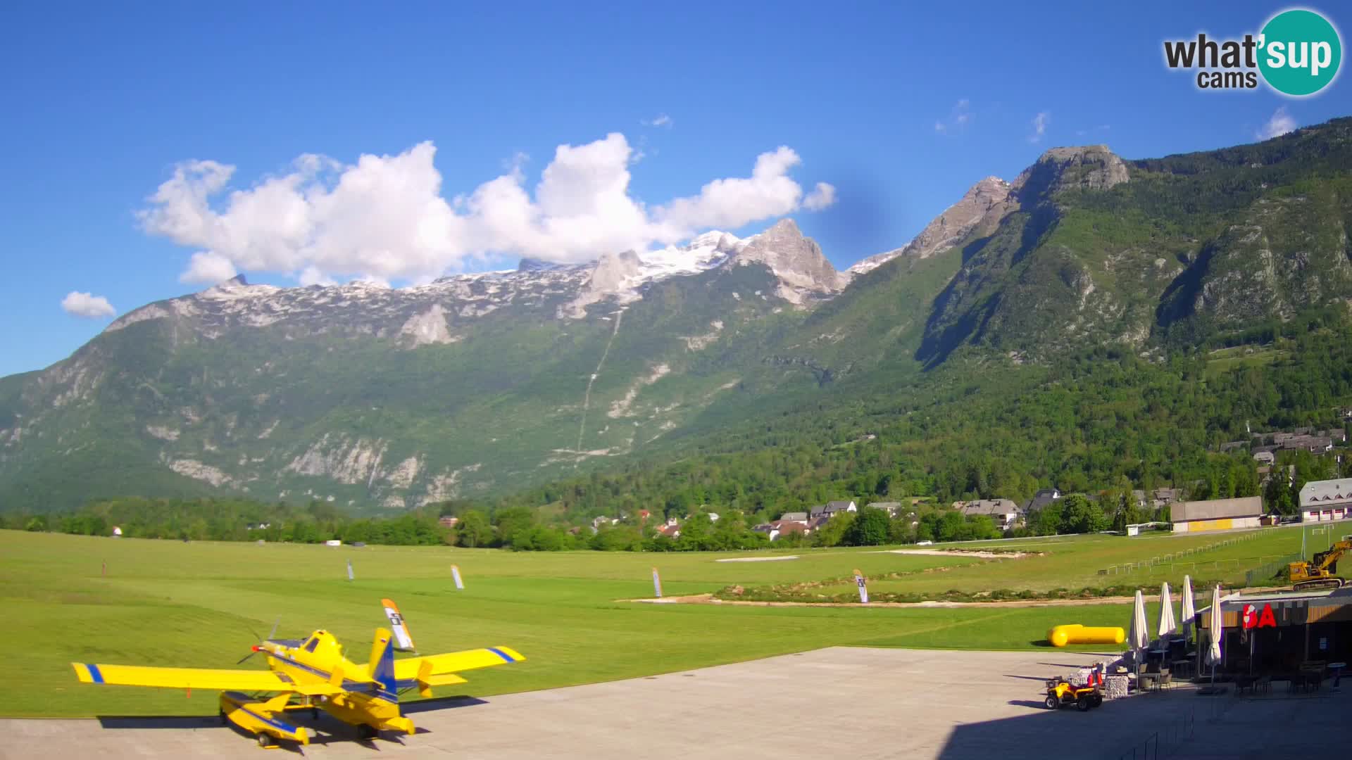 Cámara web en vivo Aeropuerto de Bovec – Vista a Kanin