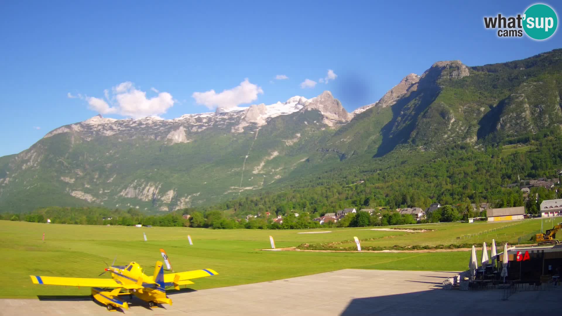Live webcam Bovec airport – View to Kanin
