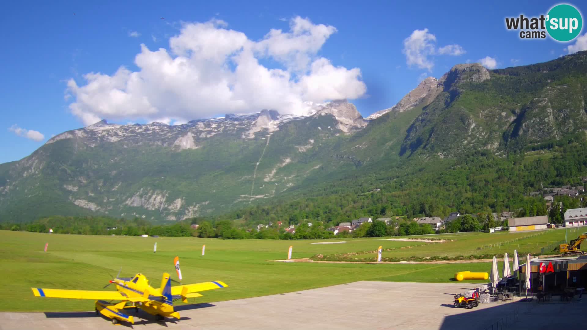 Webcam en direct Aéroport de Bovec – Vue sur Kanin