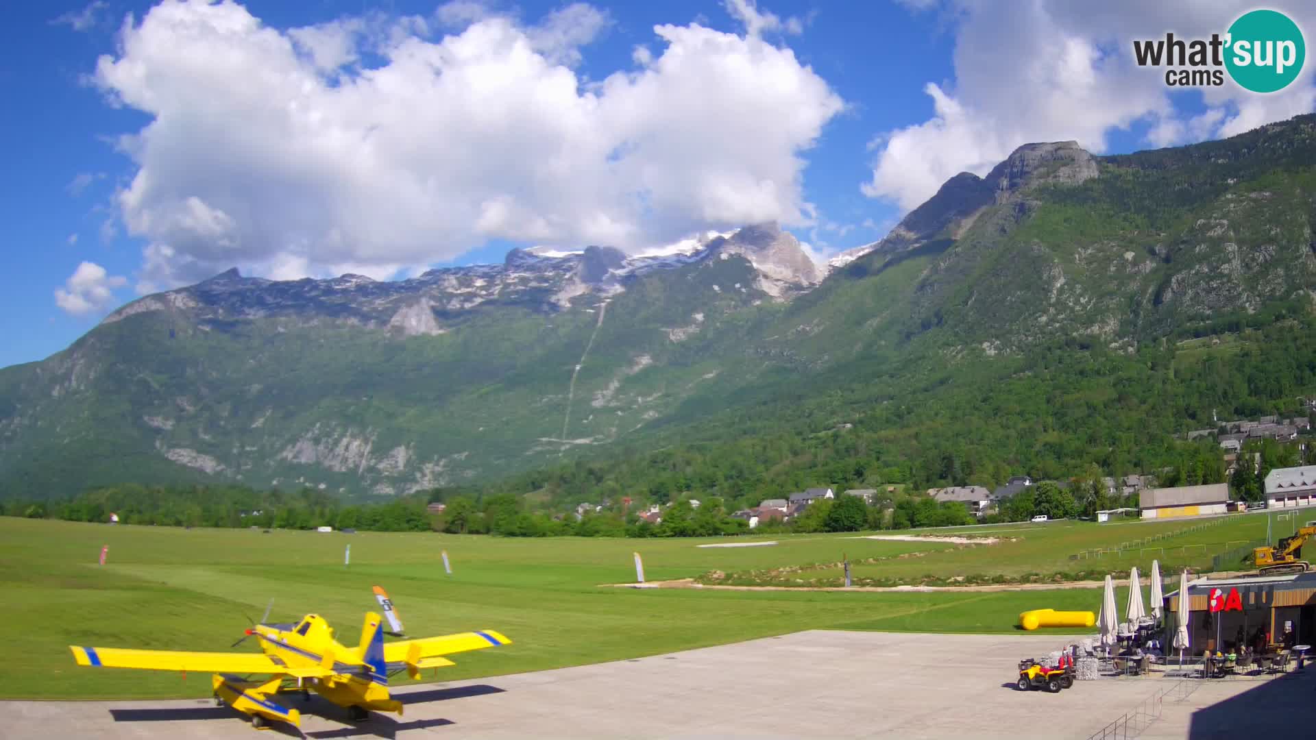 Cámara web en vivo Aeropuerto de Bovec – Vista a Kanin
