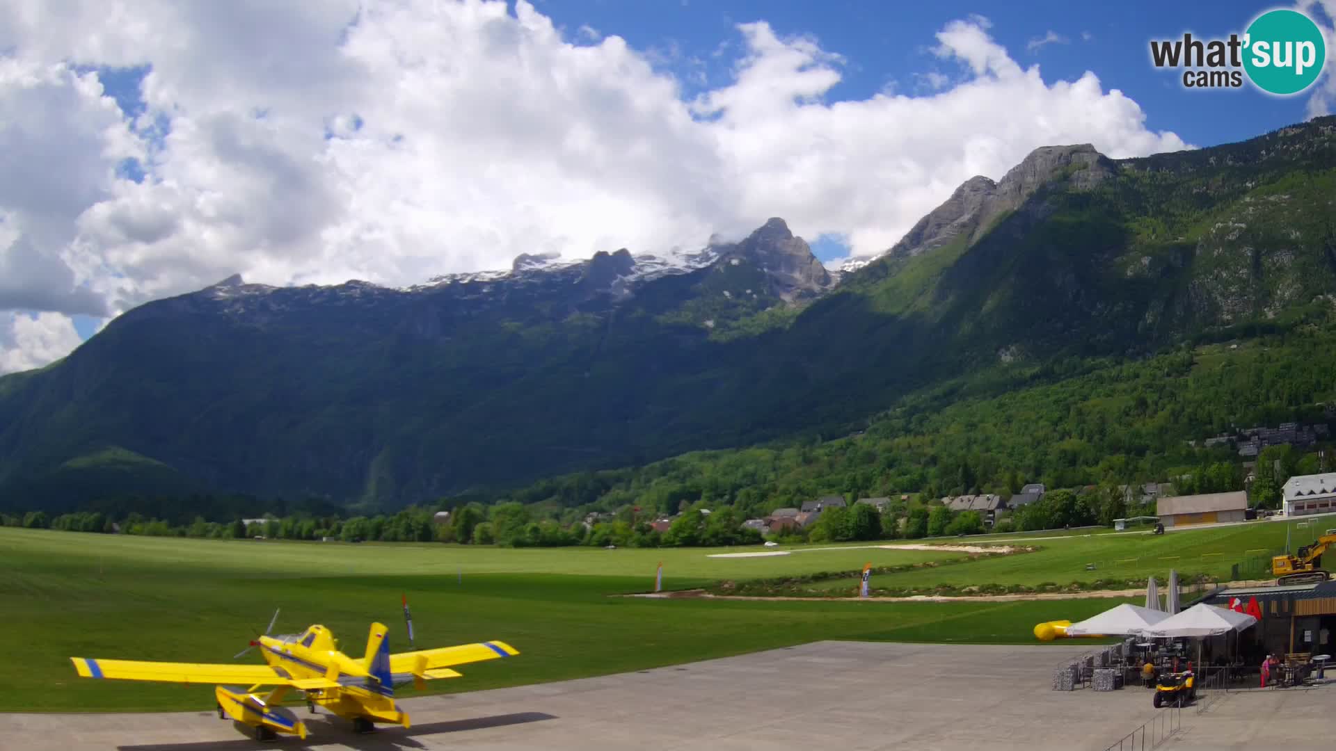 Webcam en direct Aéroport de Bovec – Vue sur Kanin