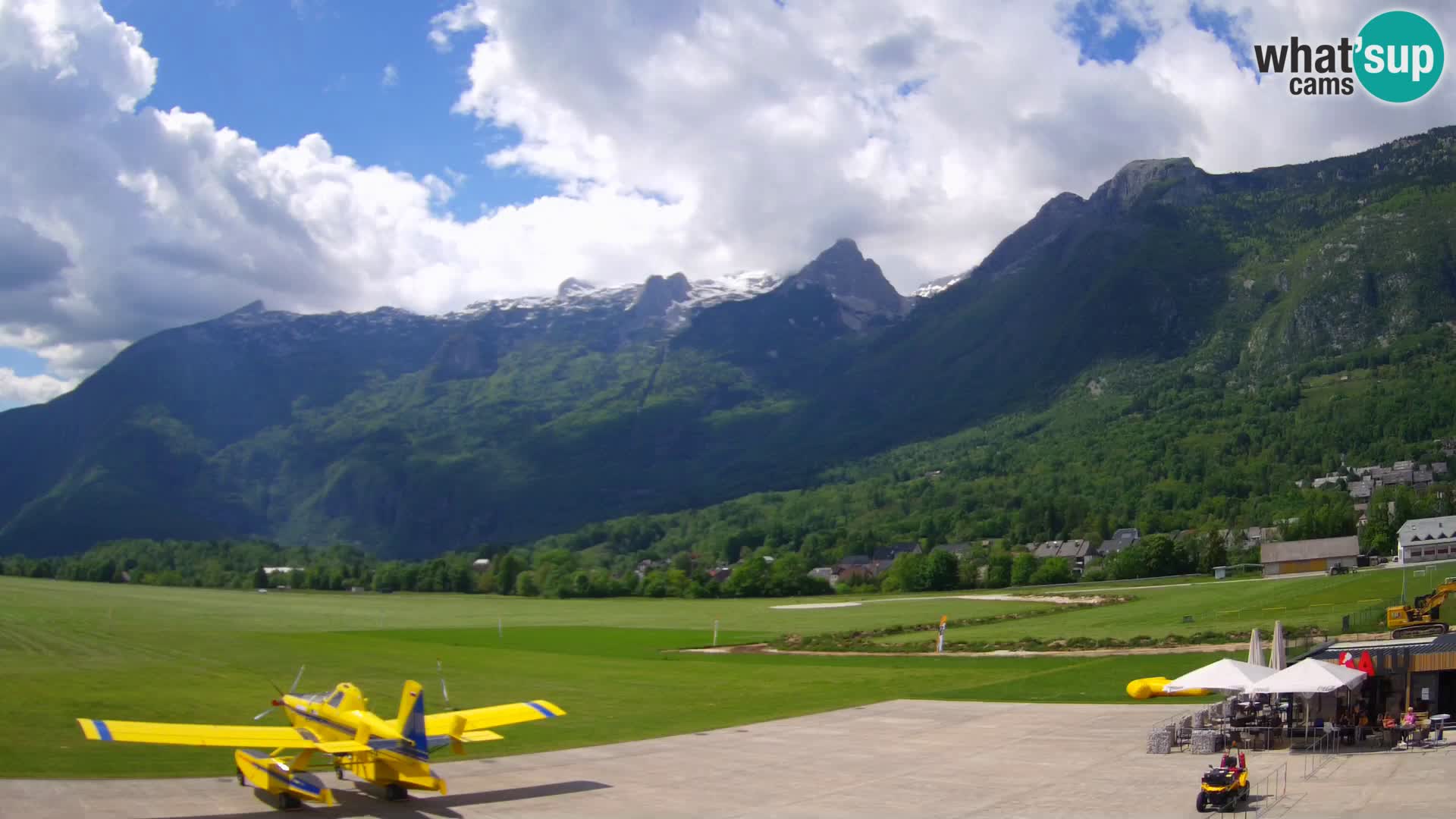 Live webcam Bovec airport – View to Kanin