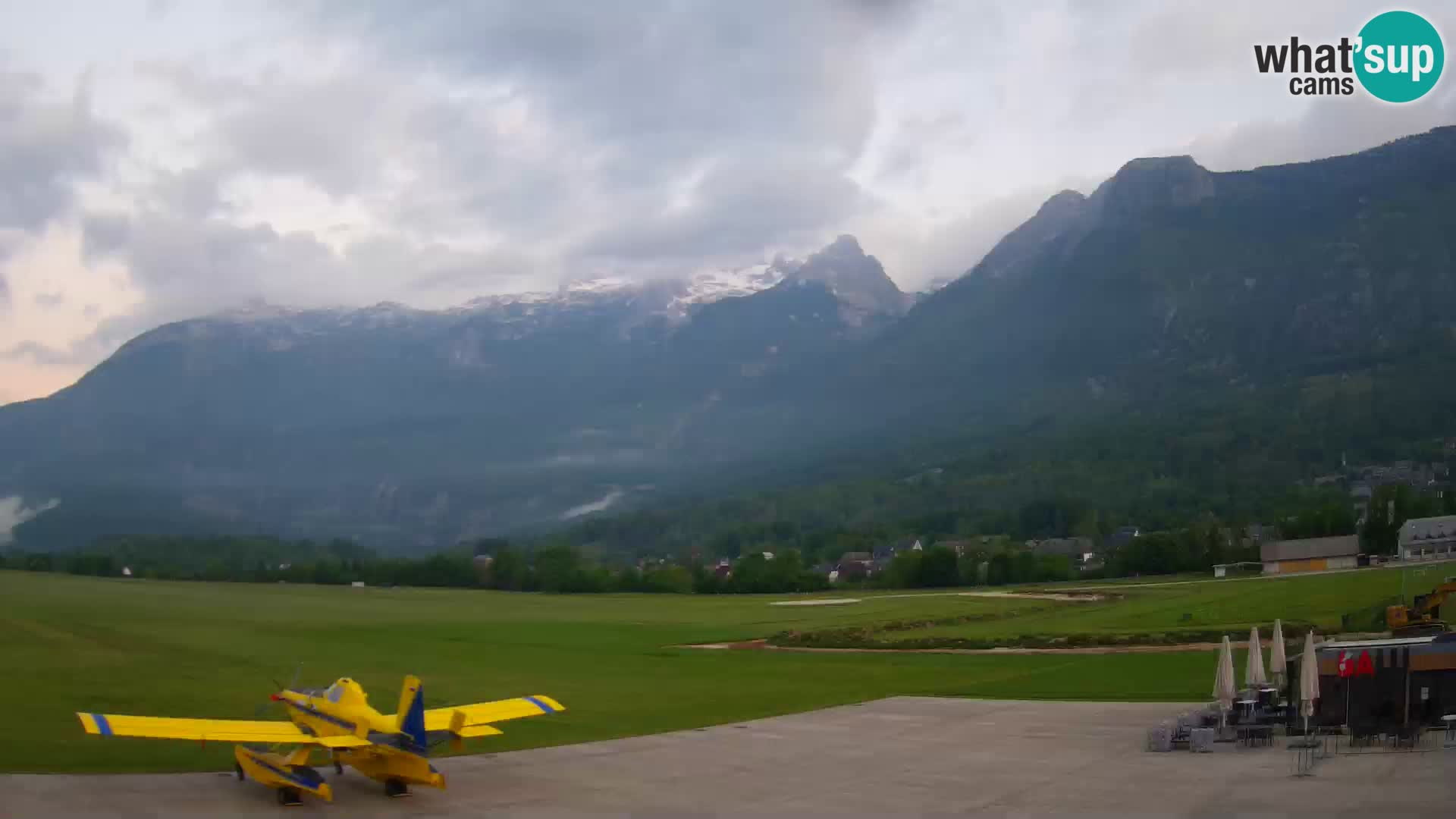 Cámara web en vivo Aeropuerto de Bovec – Vista a Kanin