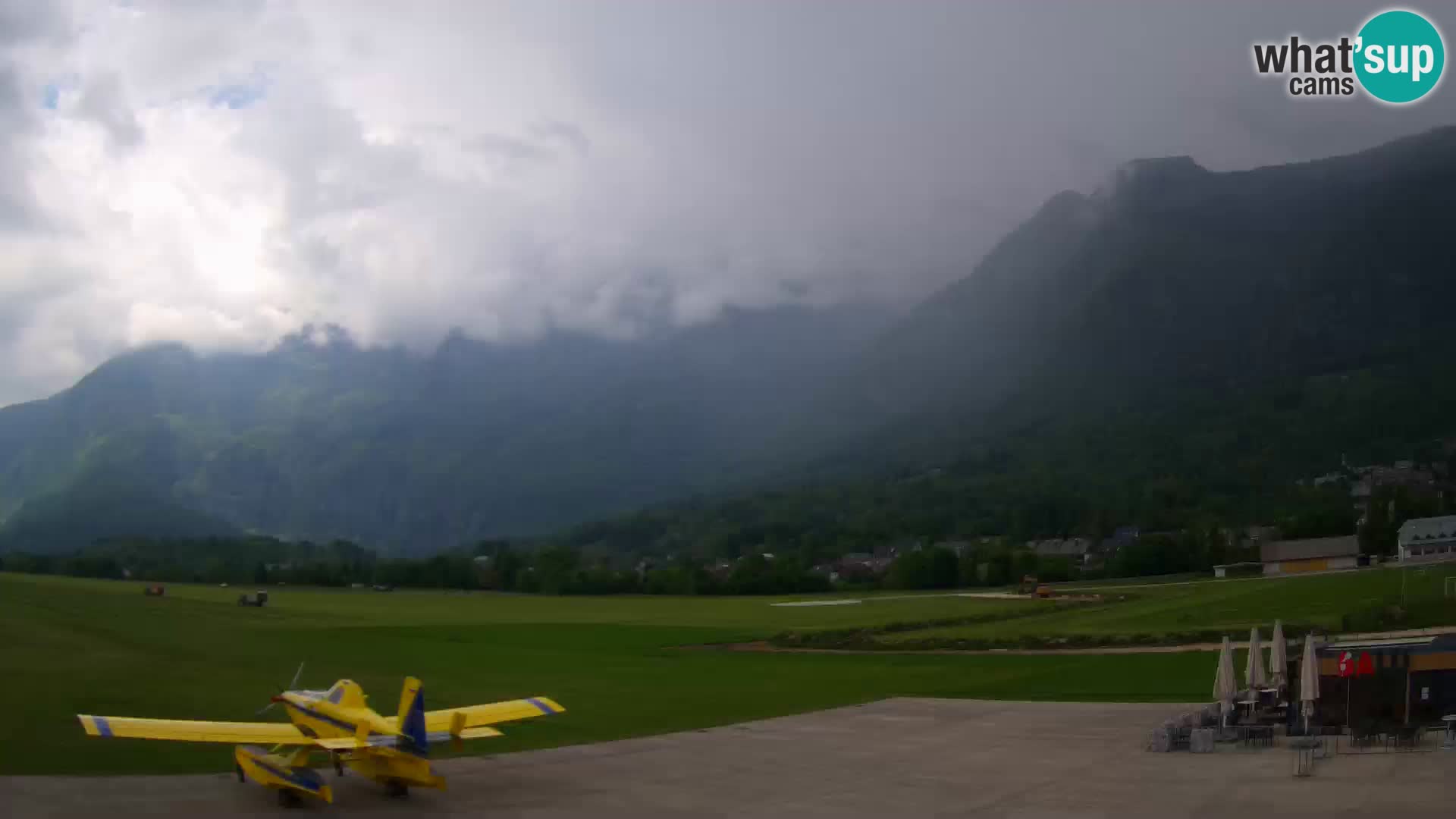 Cámara web en vivo Aeropuerto de Bovec – Vista a Kanin