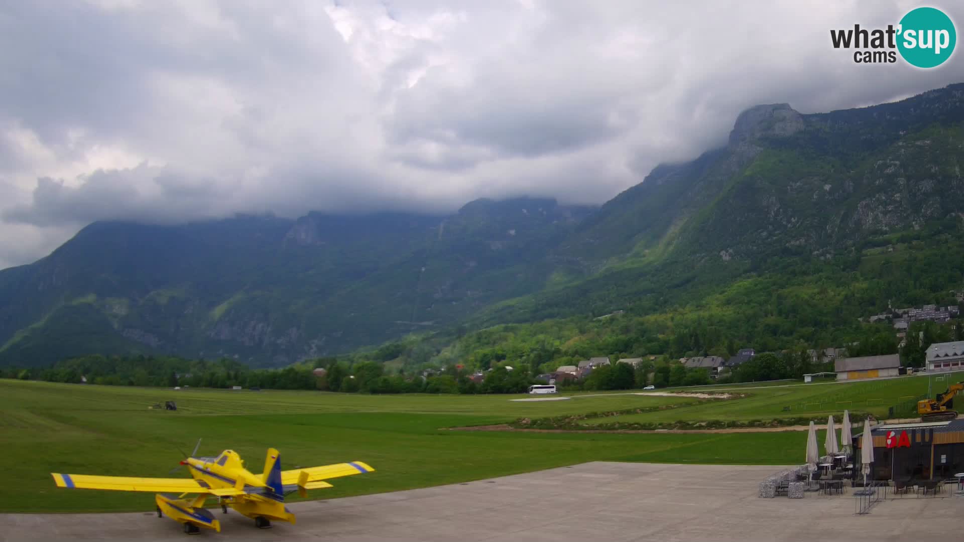 Webcam en direct Aéroport de Bovec – Vue sur Kanin