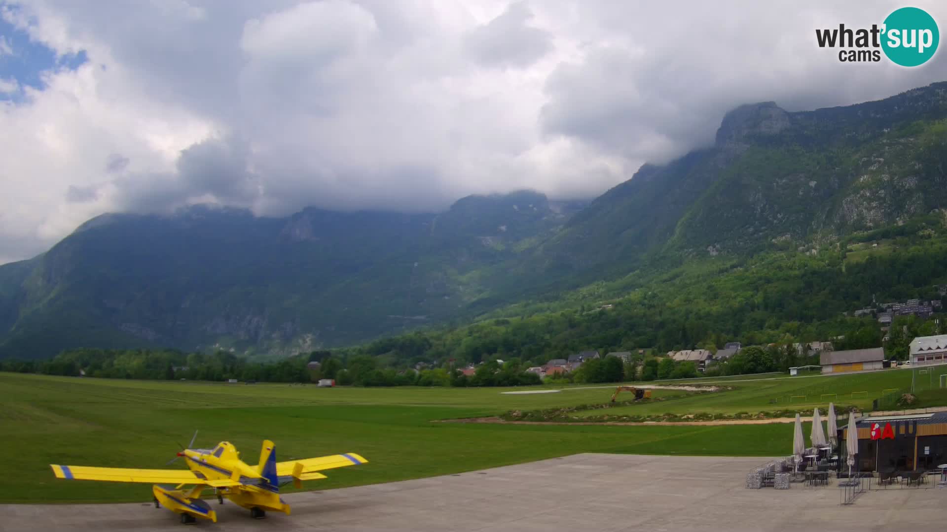 Webcam en direct Aéroport de Bovec – Vue sur Kanin