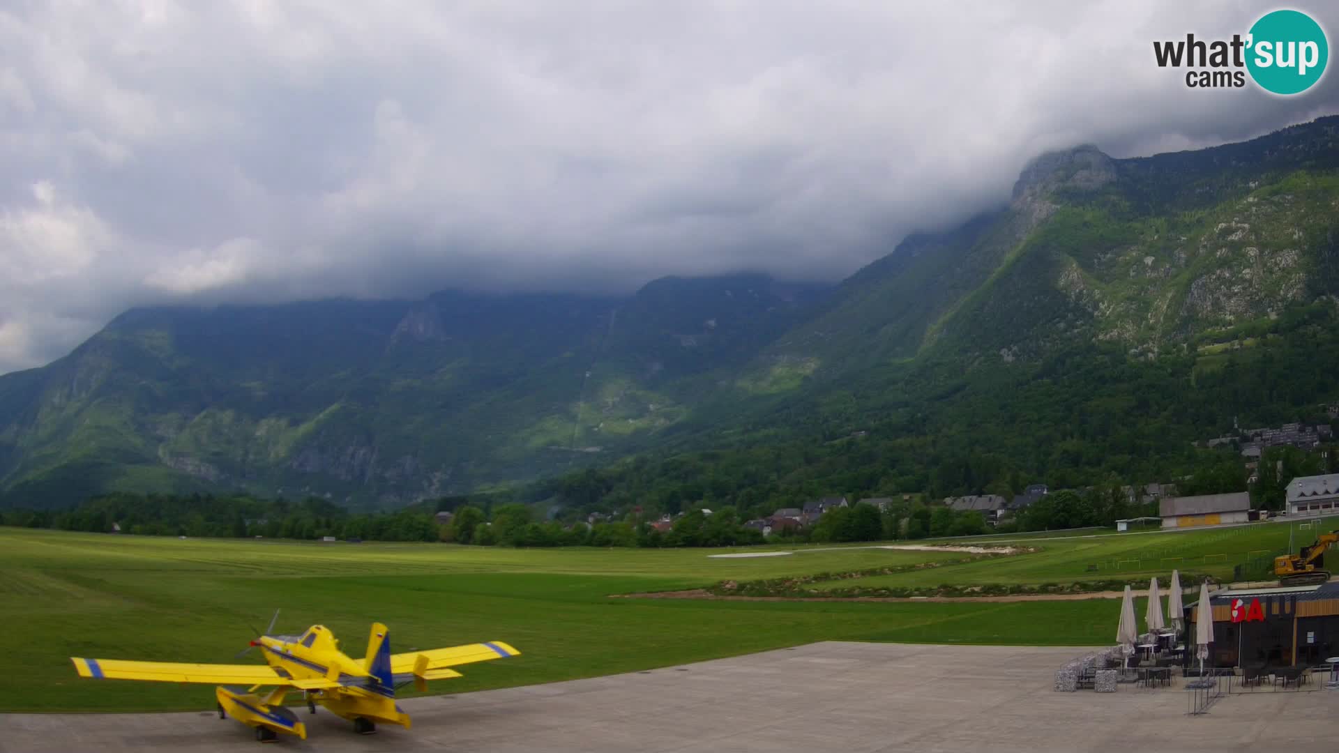 Live webcam Bovec airport – View to Kanin