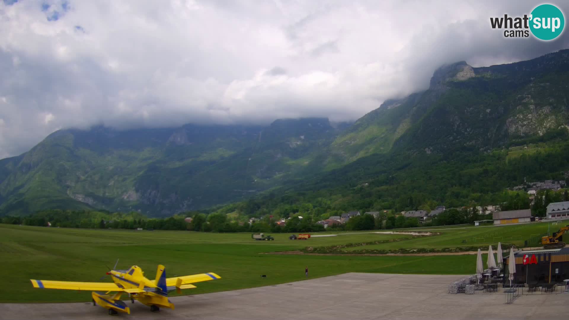 Cámara web en vivo Aeropuerto de Bovec – Vista a Kanin
