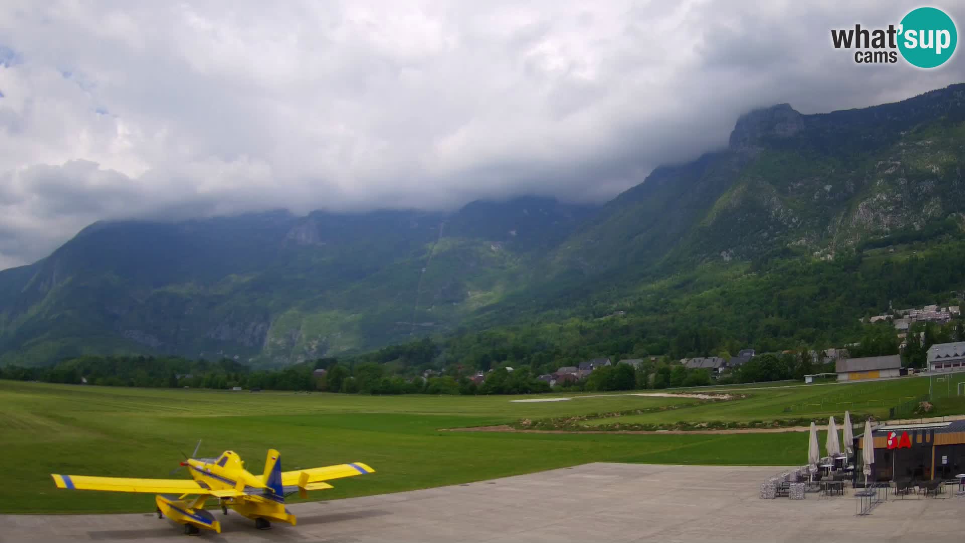 Webcam en direct Aéroport de Bovec – Vue sur Kanin