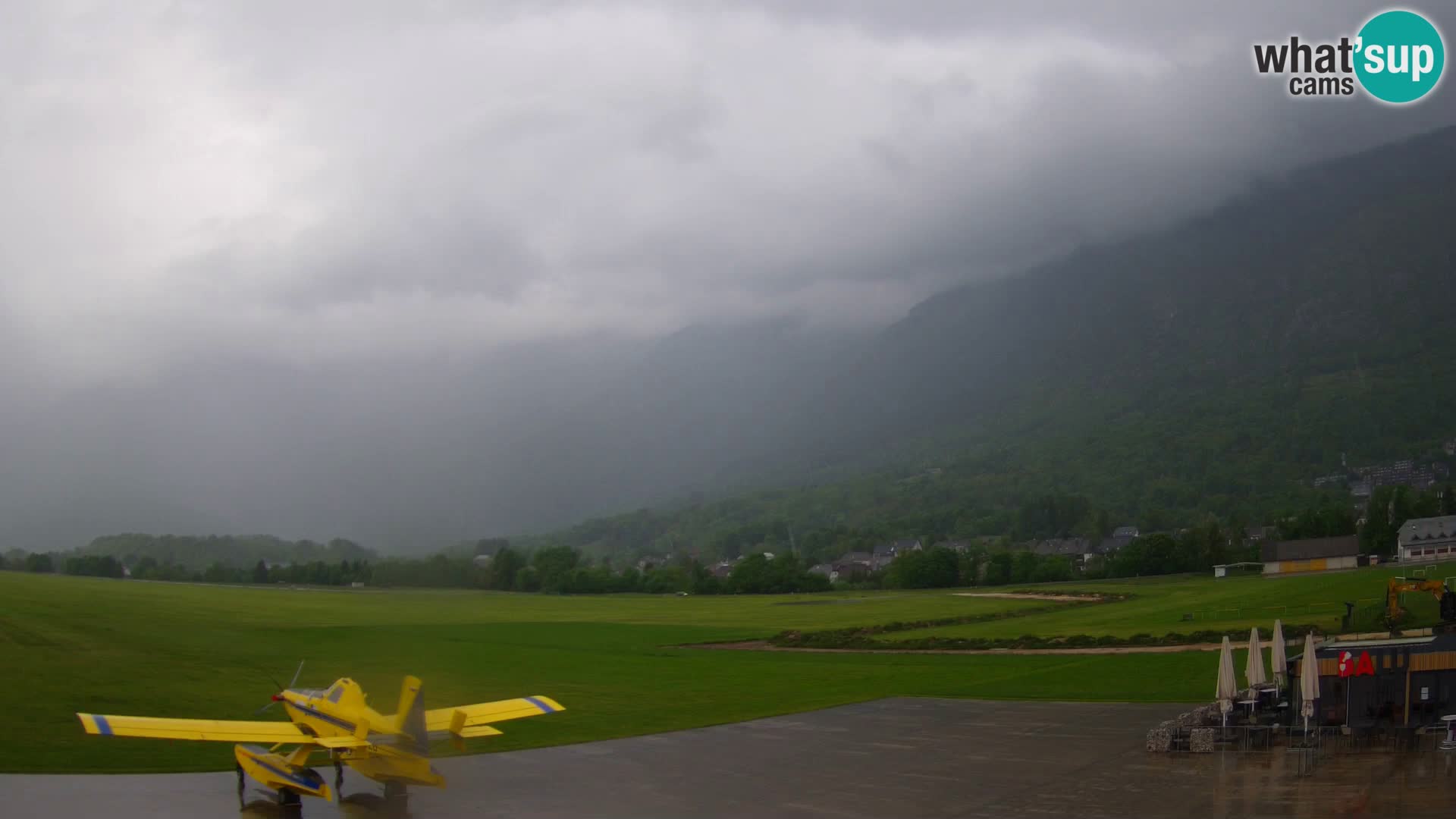 Cámara web en vivo Aeropuerto de Bovec – Vista a Kanin