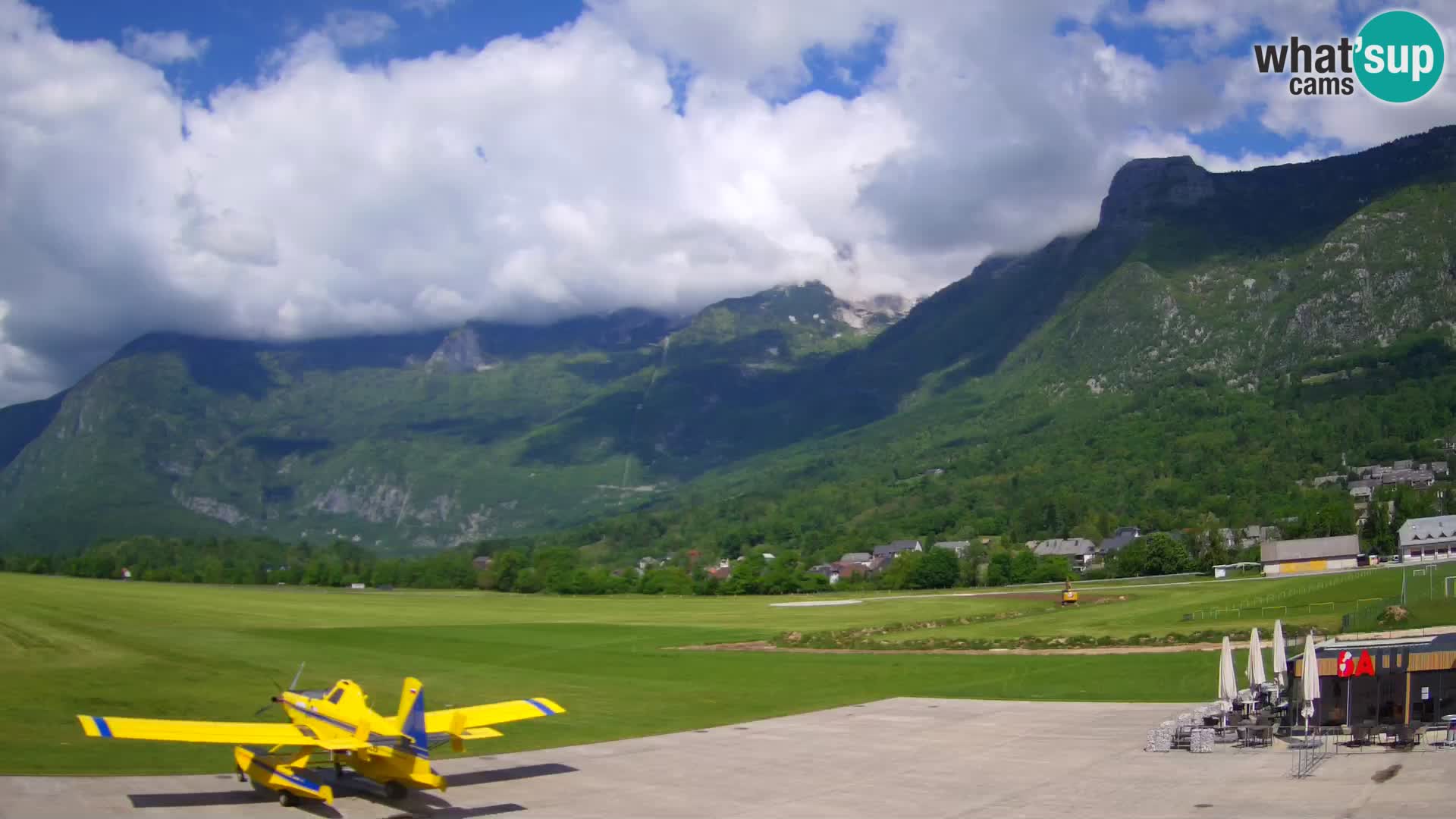 Live webcam Bovec airport – View to Kanin