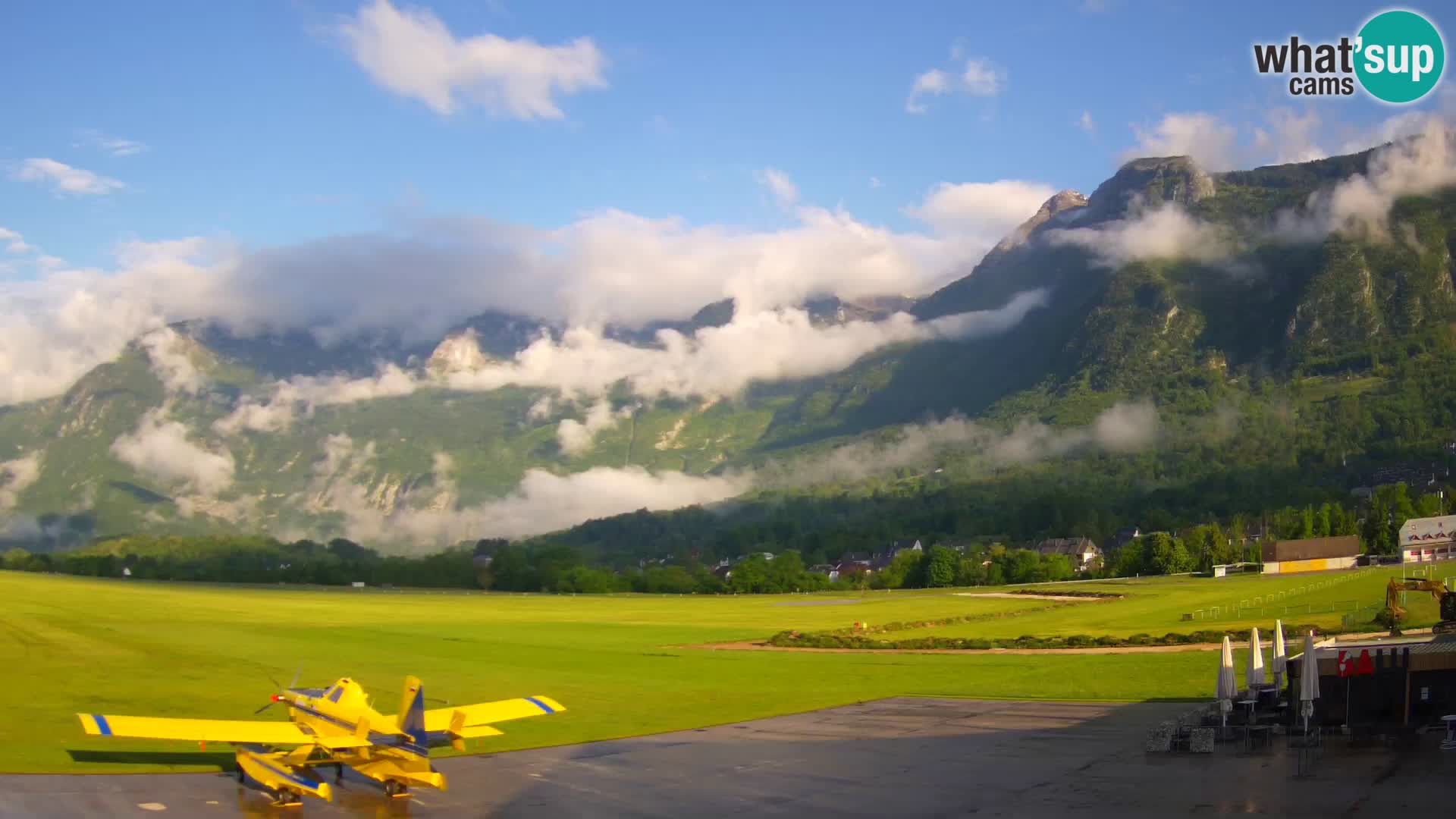 Webcam en direct Aéroport de Bovec – Vue sur Kanin