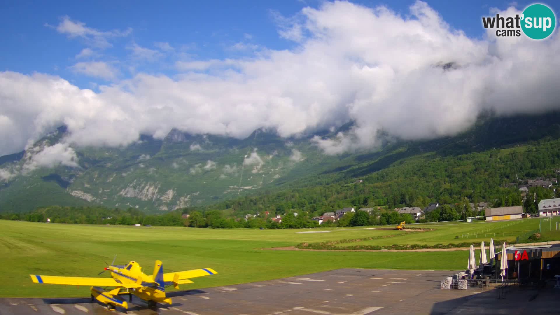 Cámara web en vivo Aeropuerto de Bovec – Vista a Kanin