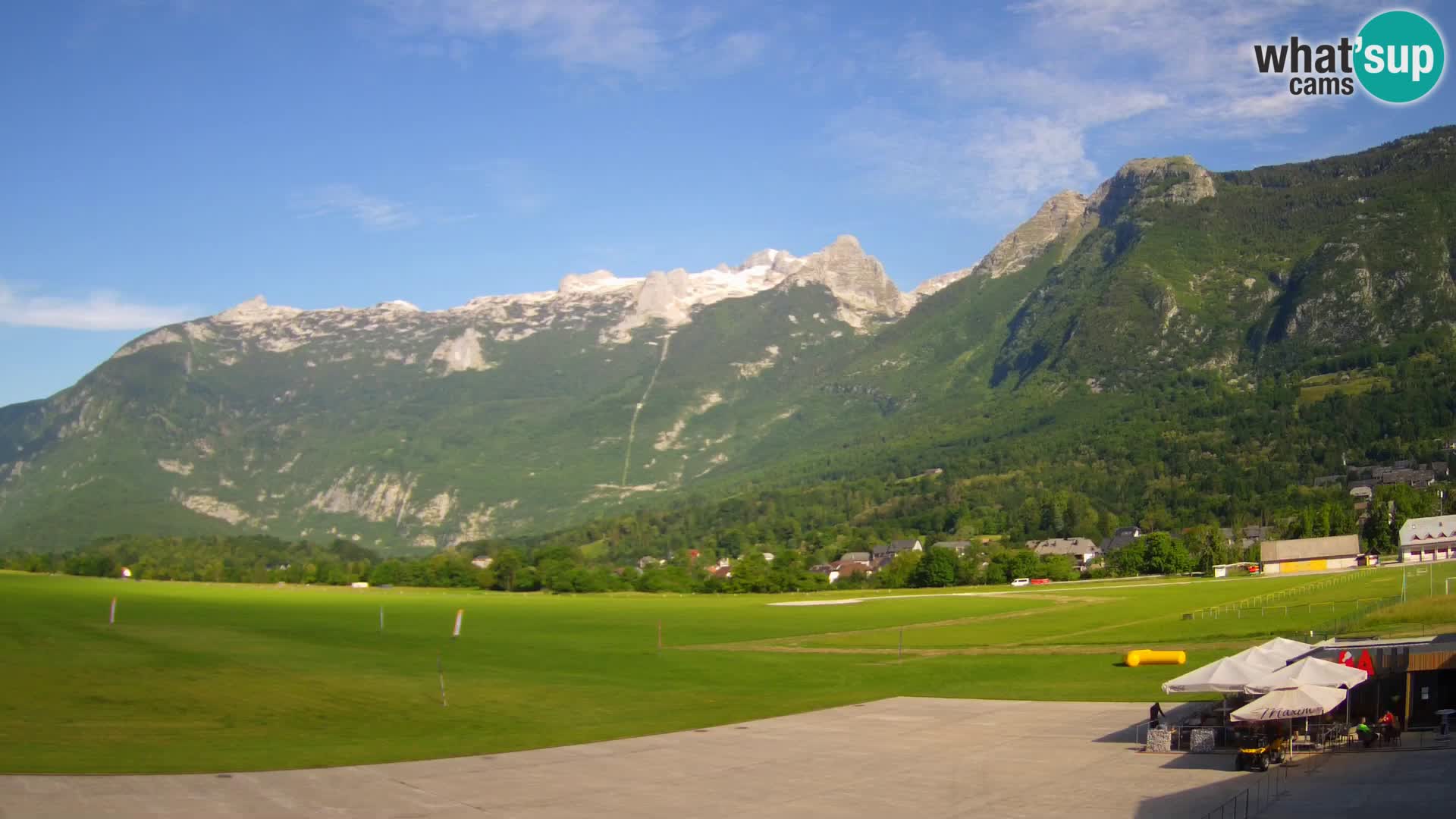 Webcam en direct Aéroport de Bovec – Vue sur Kanin