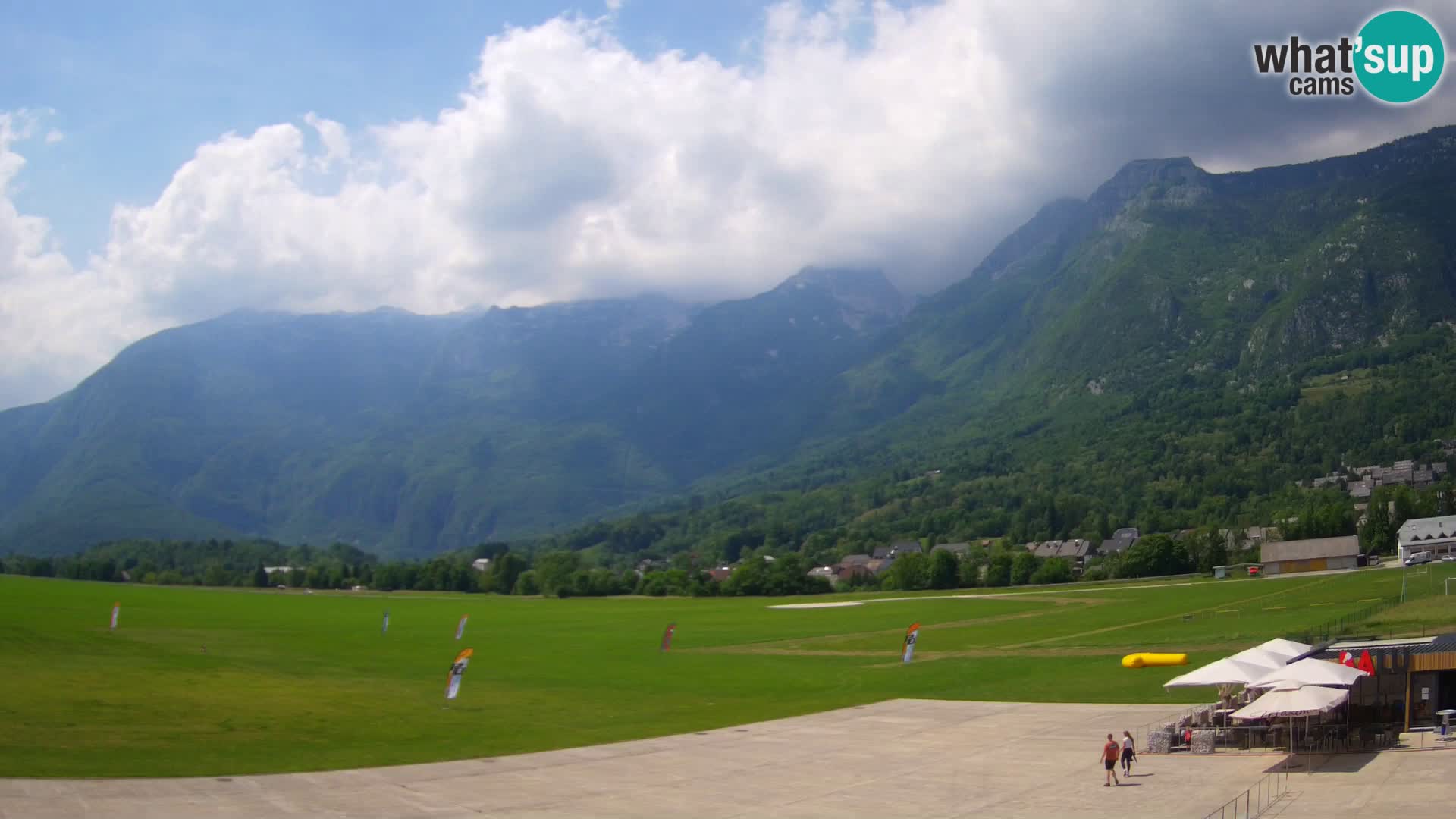 Live webcam Bovec airport – View to Kanin
