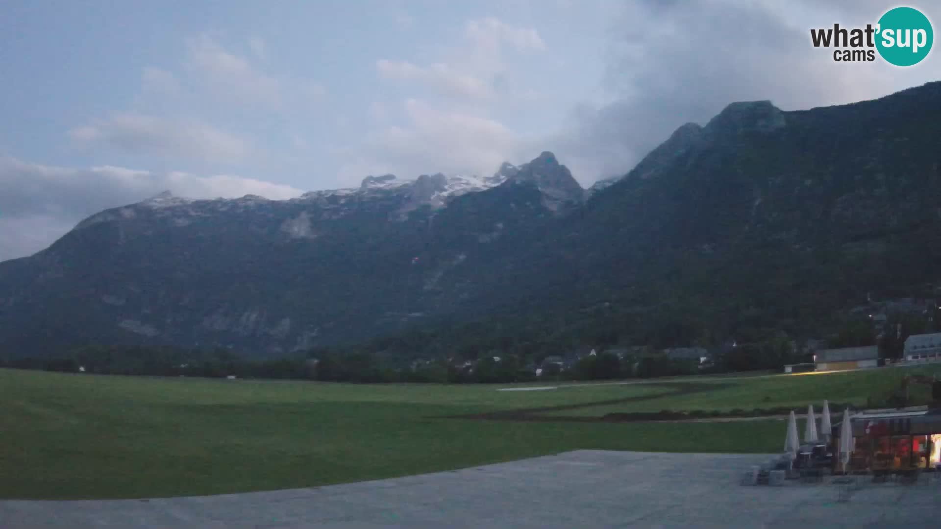 Live webcam Bovec airport – View to Kanin