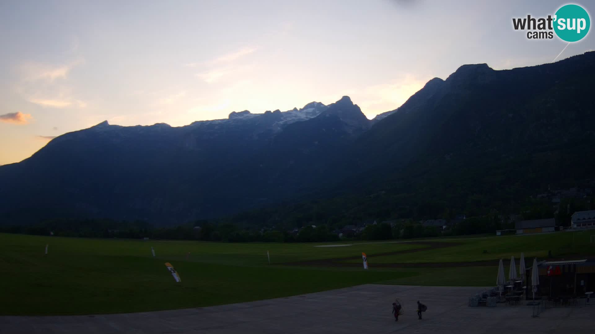 Live webcam Bovec airport – View to Kanin