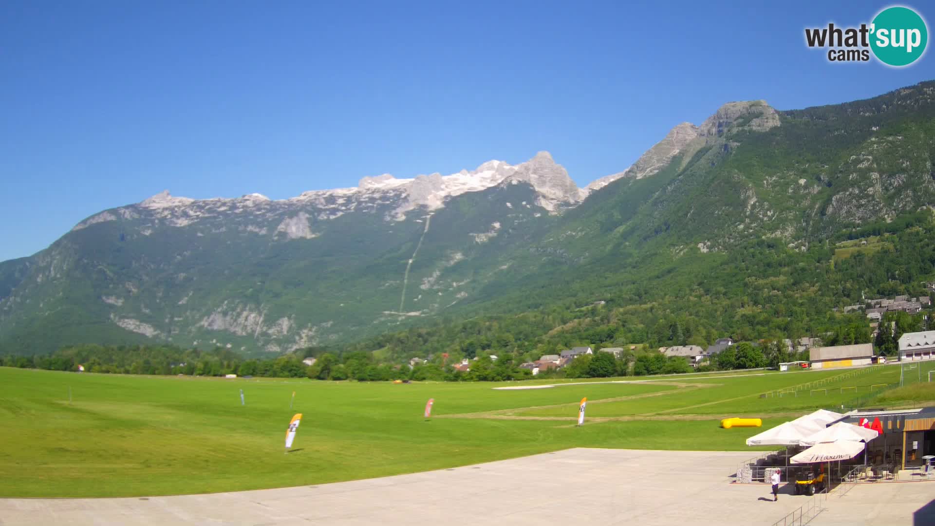 Live webcam Bovec airport – View to Kanin