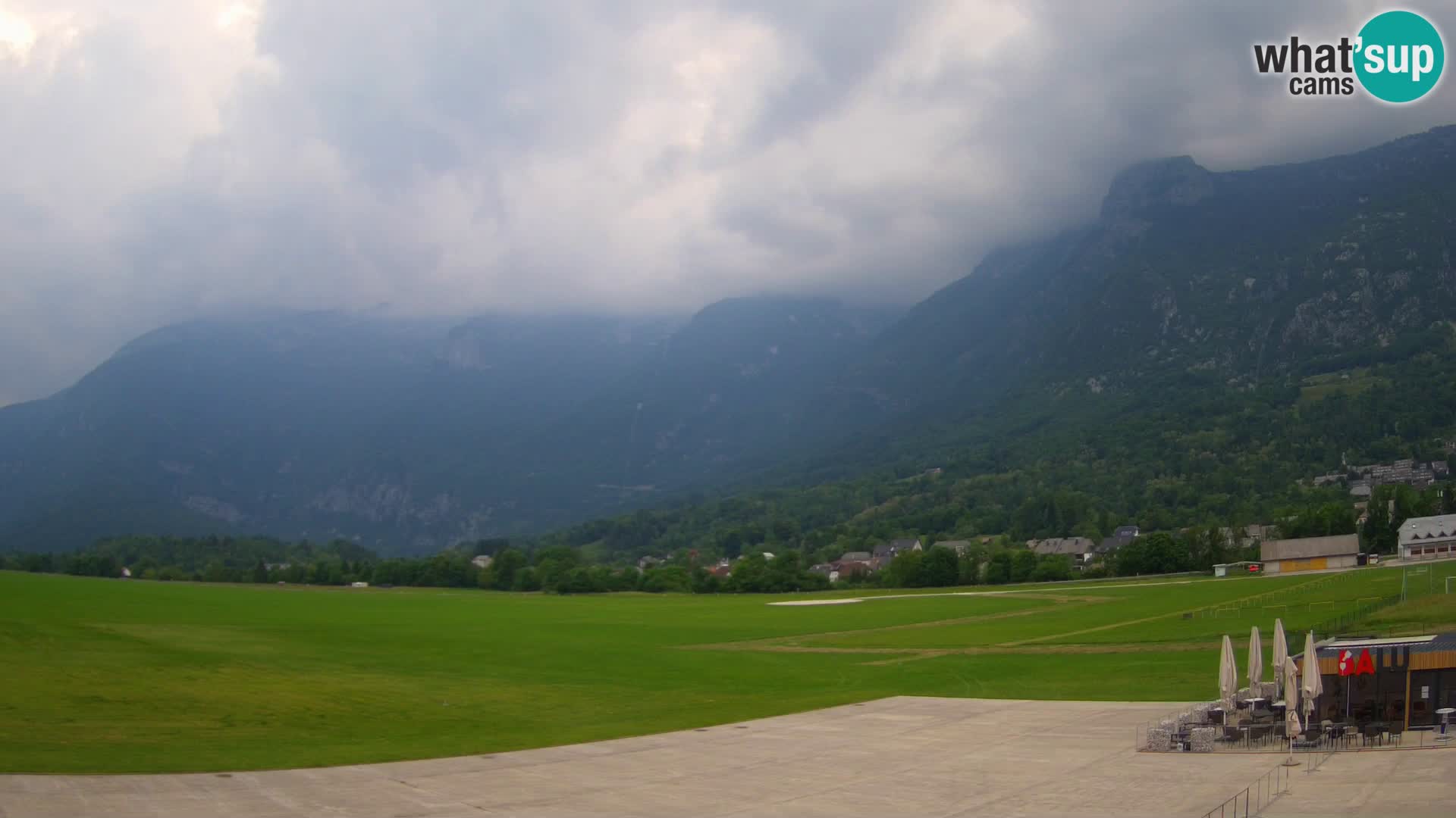 Webcam en direct Aéroport de Bovec – Vue sur Kanin