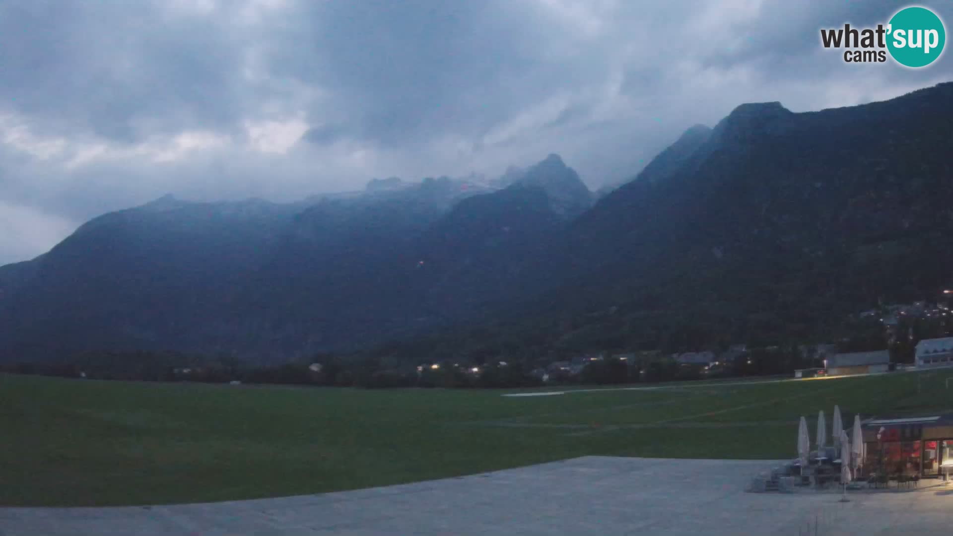 Webcam en direct Aéroport de Bovec – Vue sur Kanin