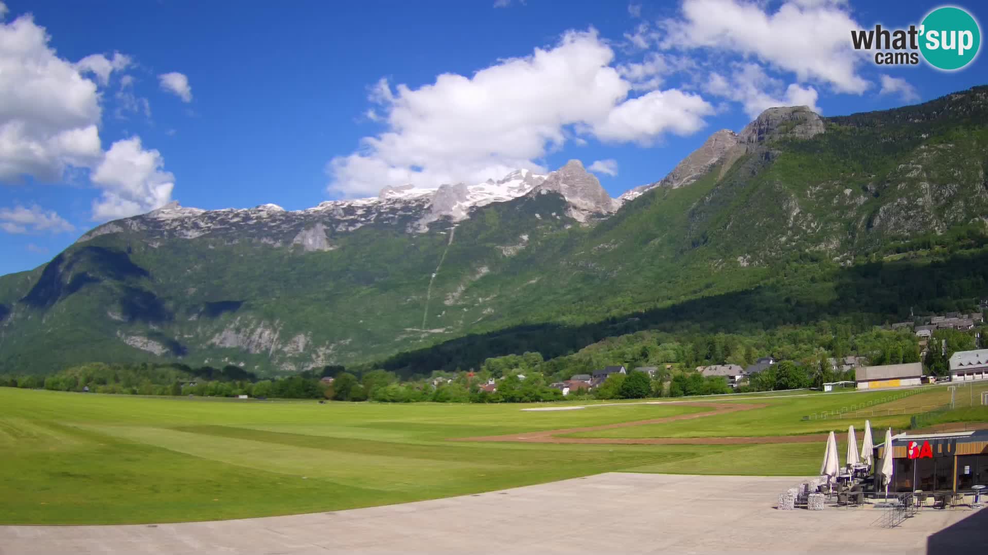 Cámara web en vivo Aeropuerto de Bovec – Vista a Kanin