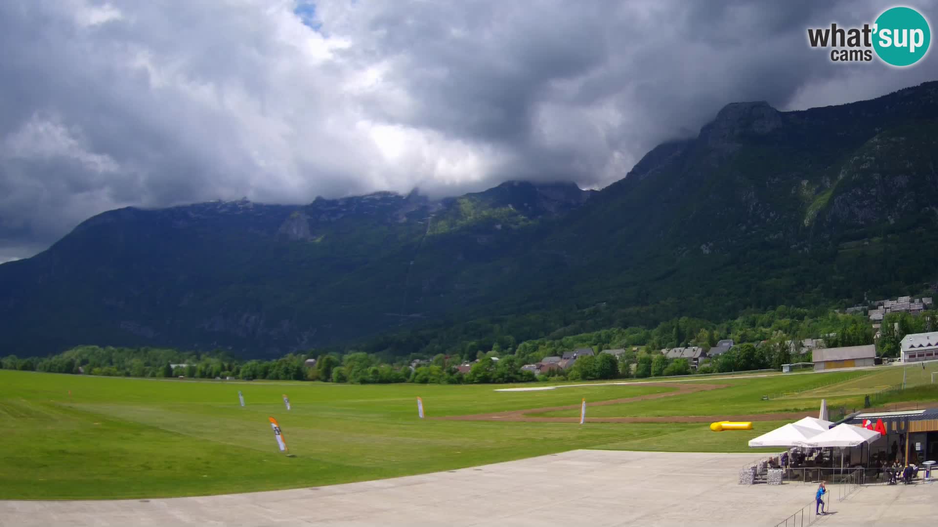 Live webcam Bovec airport – View to Kanin