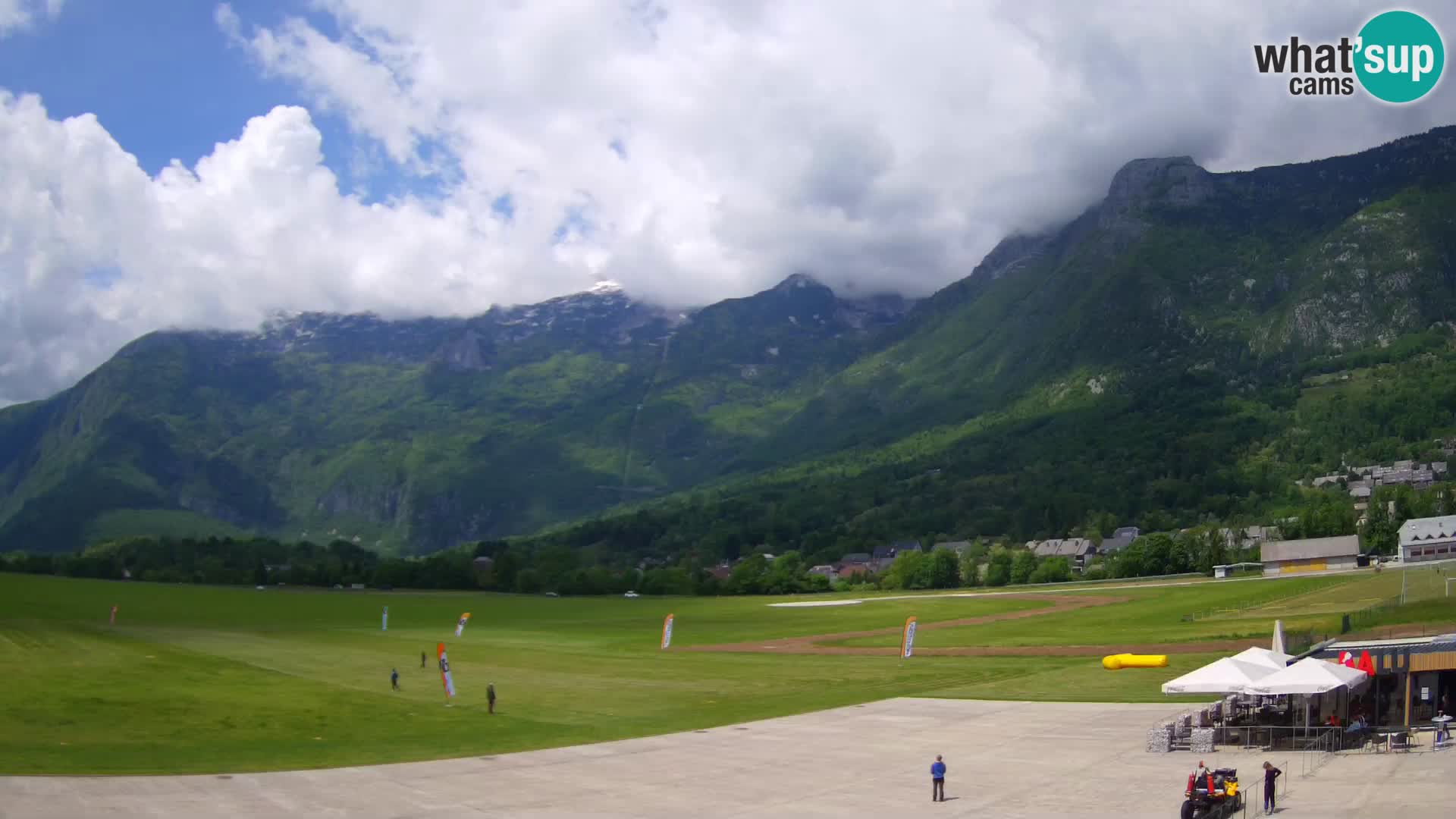 Webcam en direct Aéroport de Bovec – Vue sur Kanin