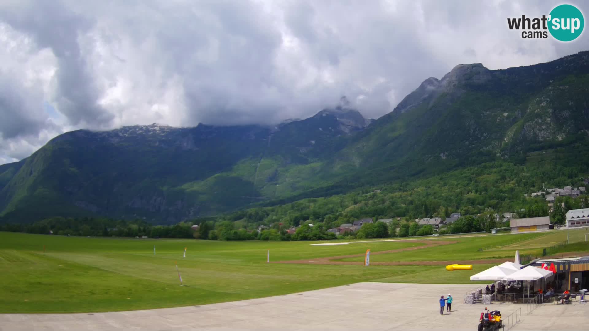 Webcam en direct Aéroport de Bovec – Vue sur Kanin