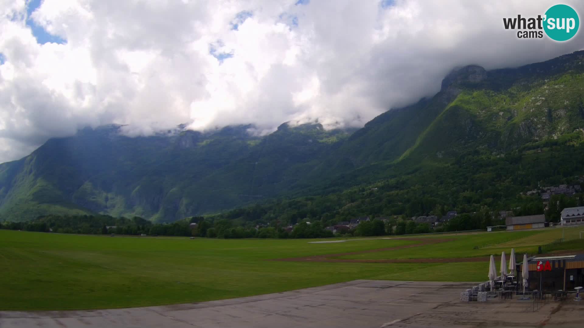 Webcam en direct Aéroport de Bovec – Vue sur Kanin