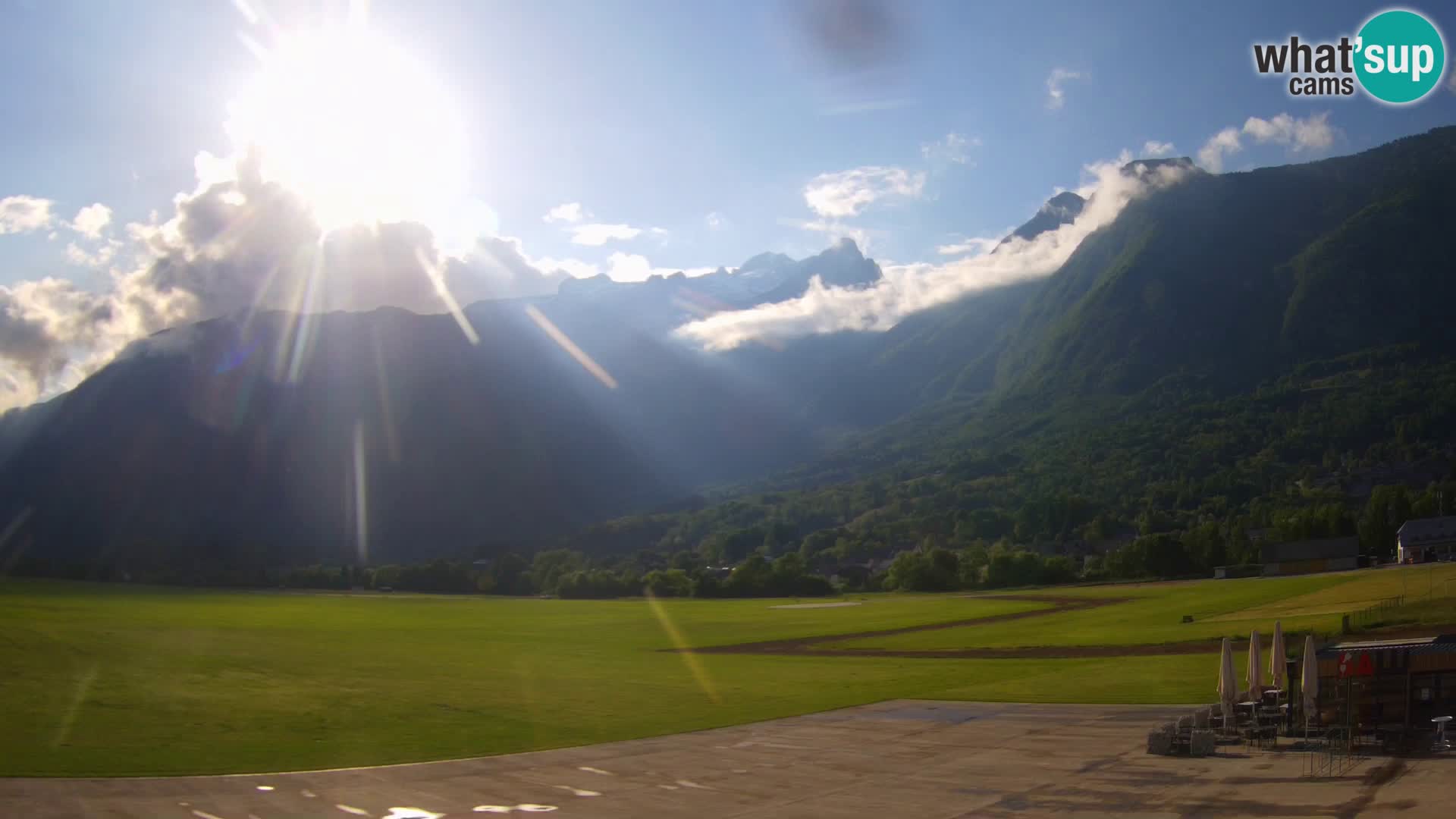 Webcam en direct Aéroport de Bovec – Vue sur Kanin
