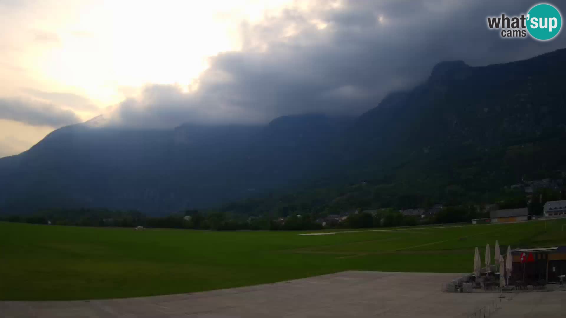 Live webcam Bovec airport – View to Kanin