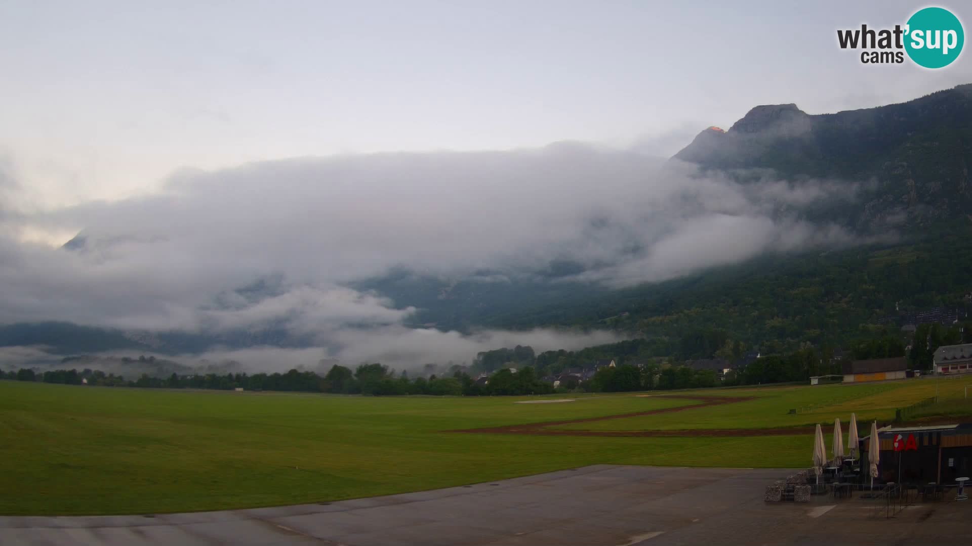 Webcam en direct Aéroport de Bovec – Vue sur Kanin