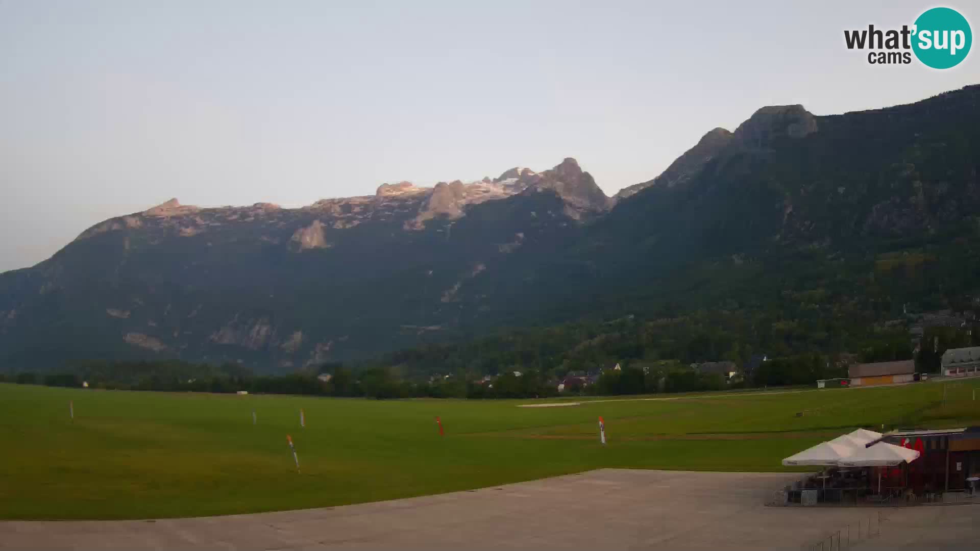 Webcam en direct Aéroport de Bovec – Vue sur Kanin